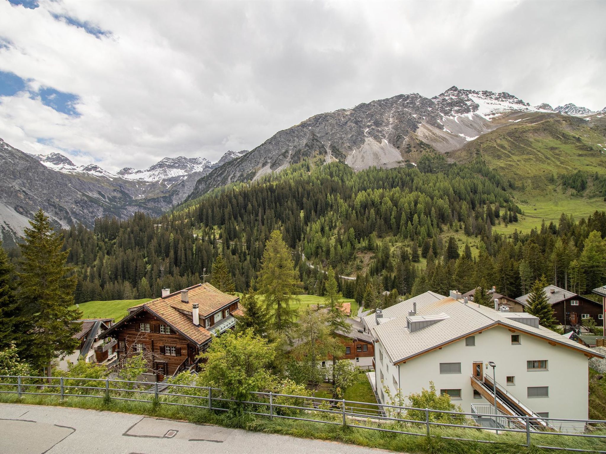 interhome-Weisshorn-Apartment by Arosa Holiday Appartement/Fewo, Bad, WC, 6-Bettwohnung