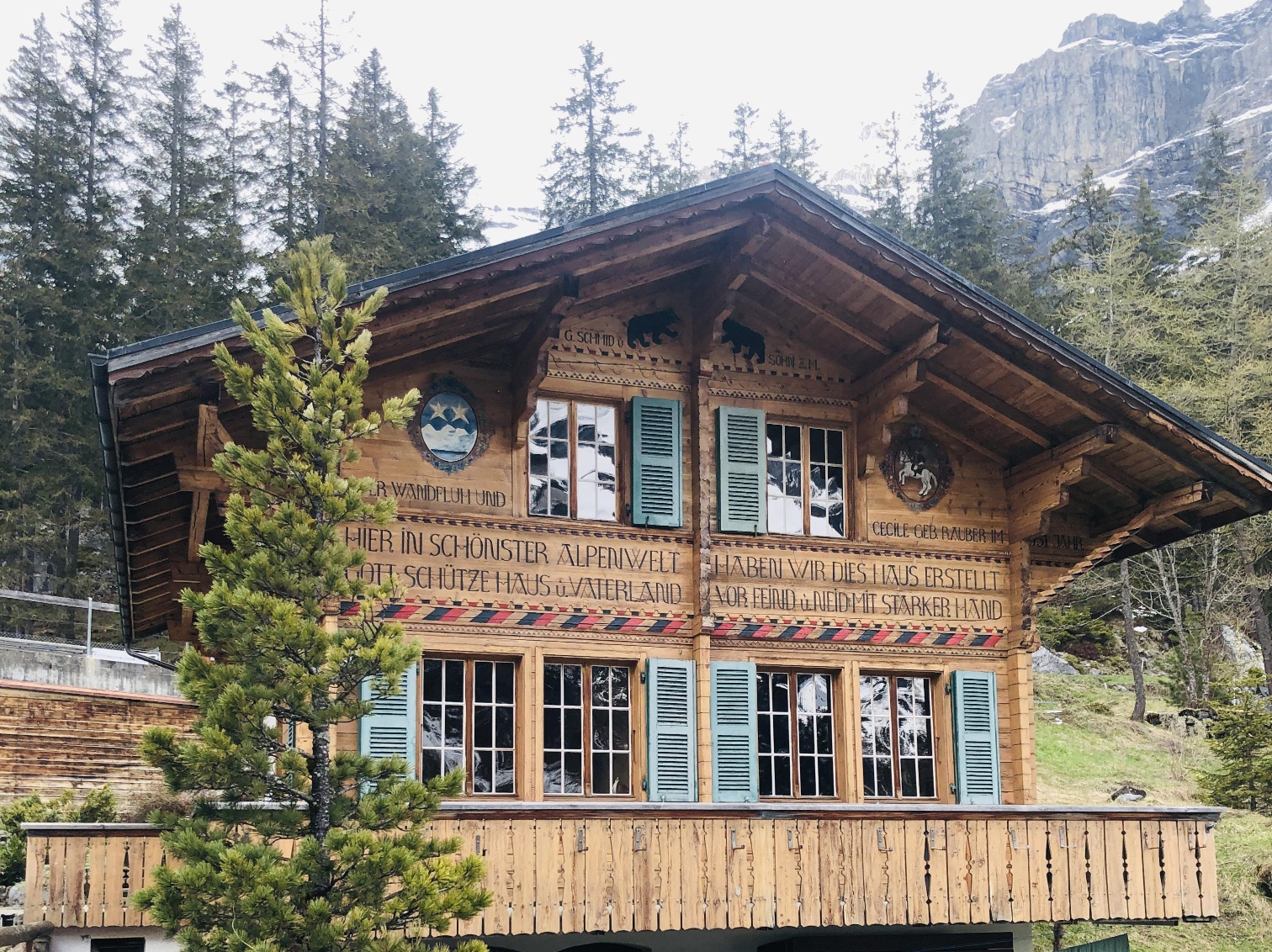 Berghaus Arva am Oeschinensee