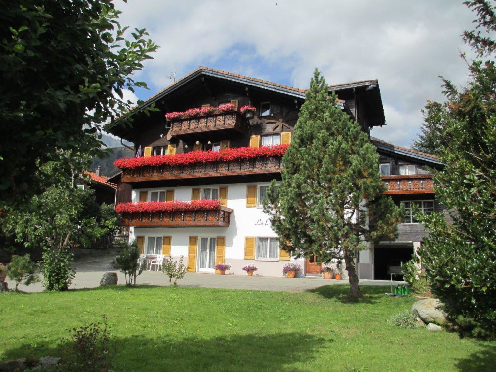 interhome-La Prada Monn, (Sedrun), 180.01/02/03