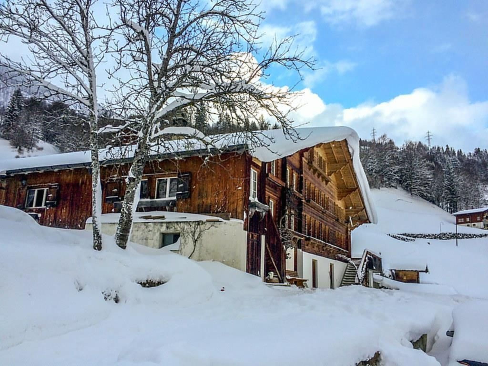 interhome-Haus "Nyfeler" Obergeschoss 4-Bettwohnung