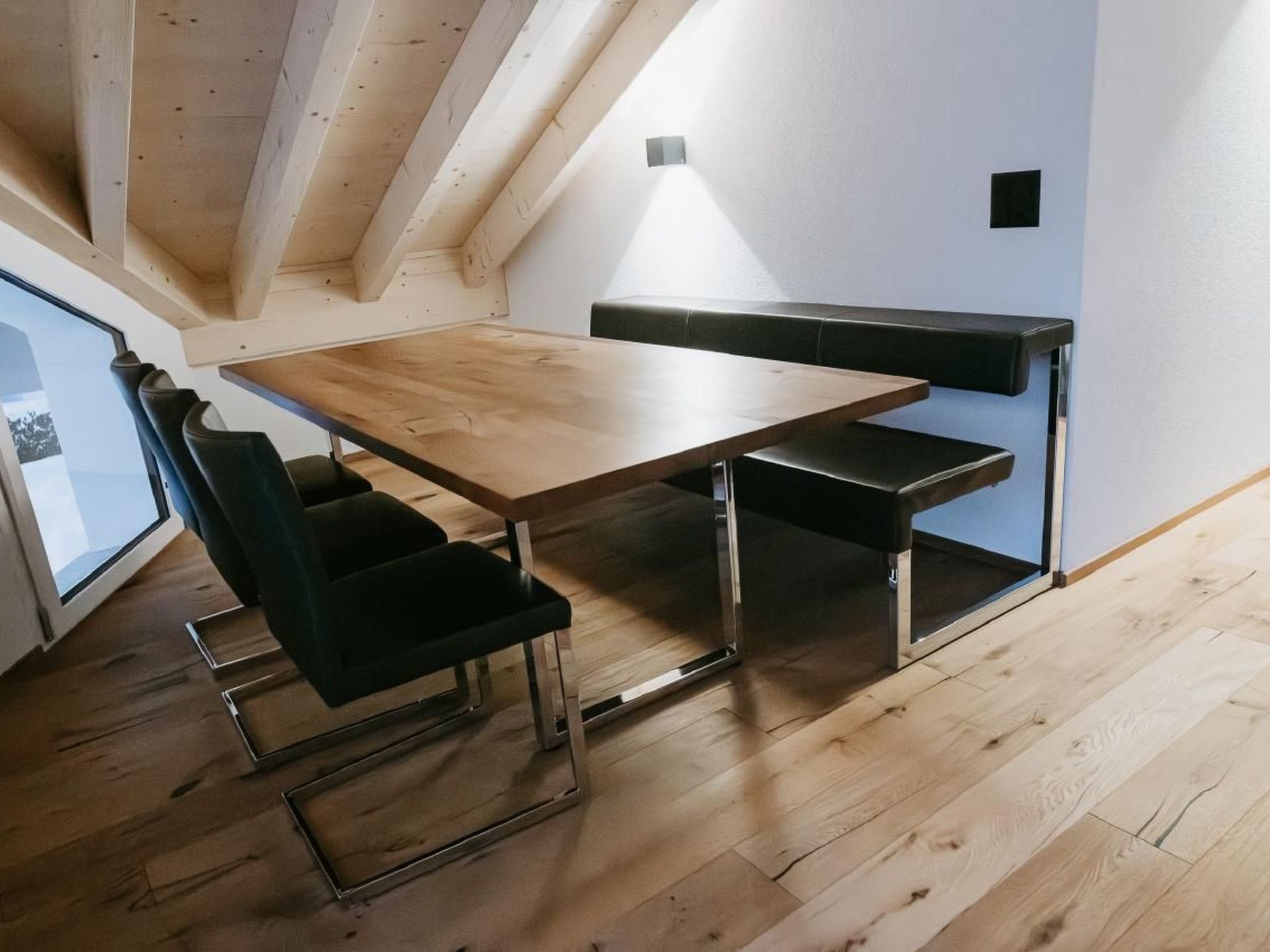 interhome-Moderne Ferienwohnung ROTHORN mit 2 Schlafzimmer