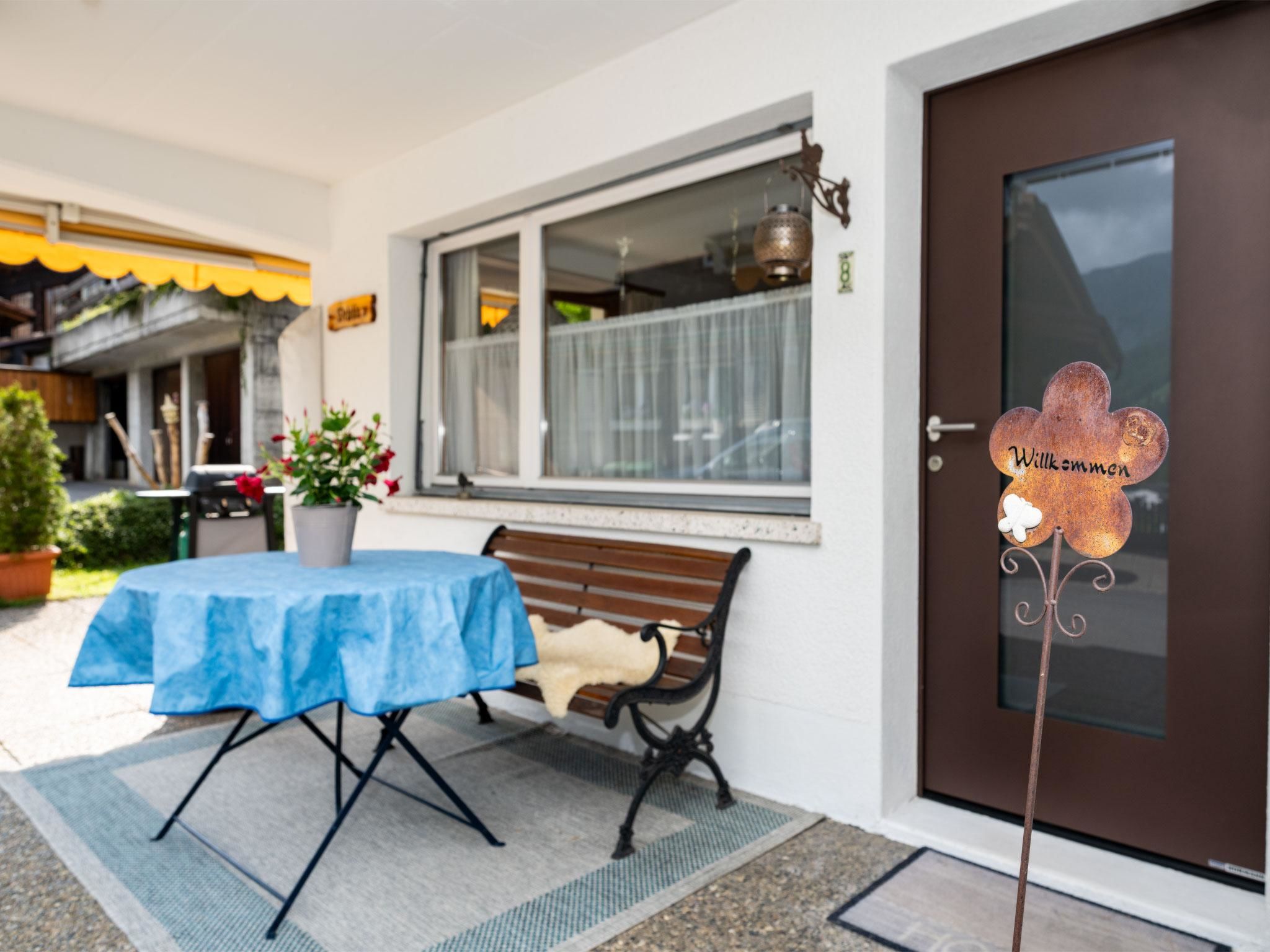interhome-Chalet Delphin Appartement/Fewo, Bad, WC, 1 Schlafraum 2-Zimmerwohnung