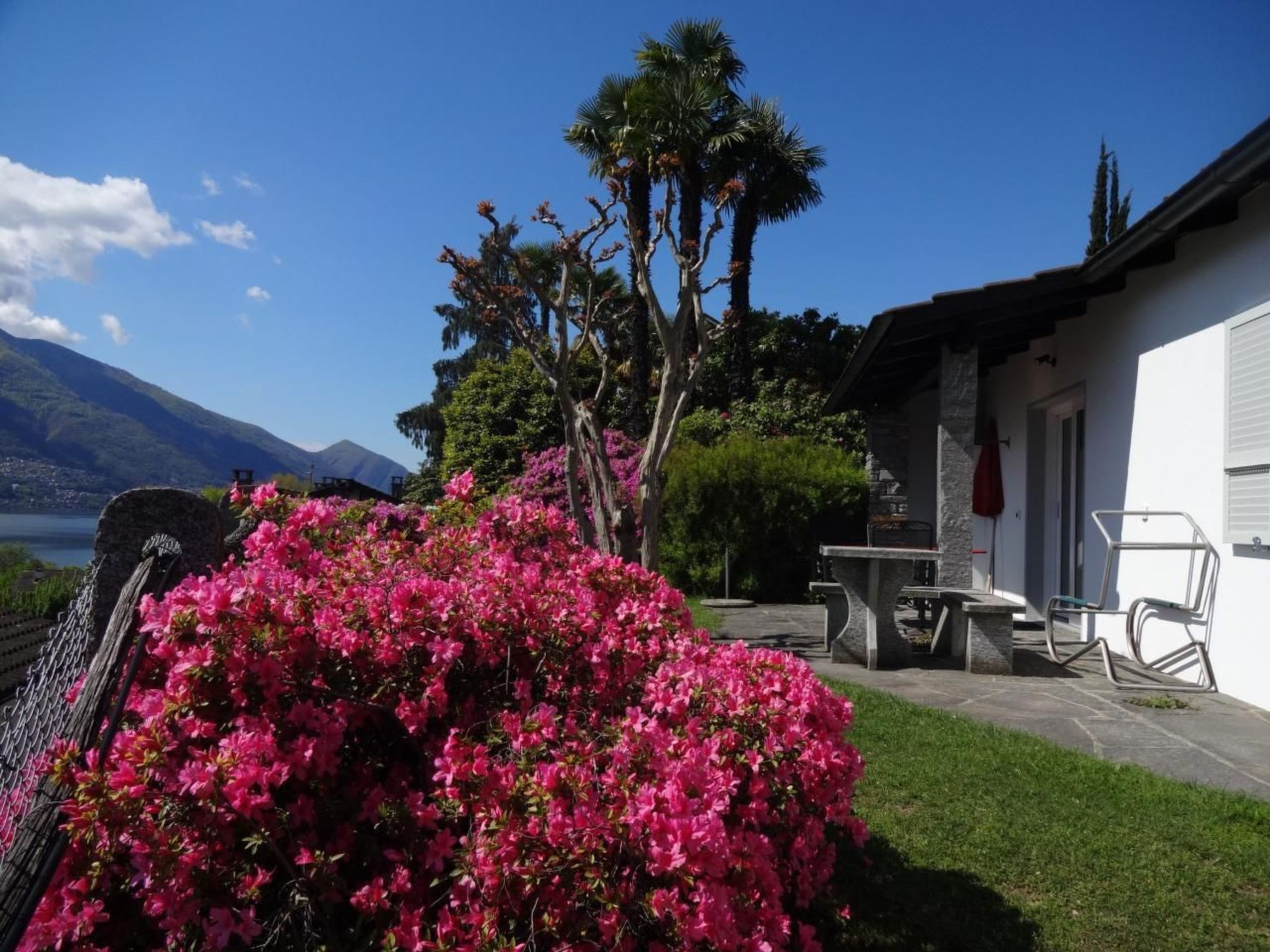 interhome-Öko-Haus B Schwimmbad Garten herrlicher Seeblick