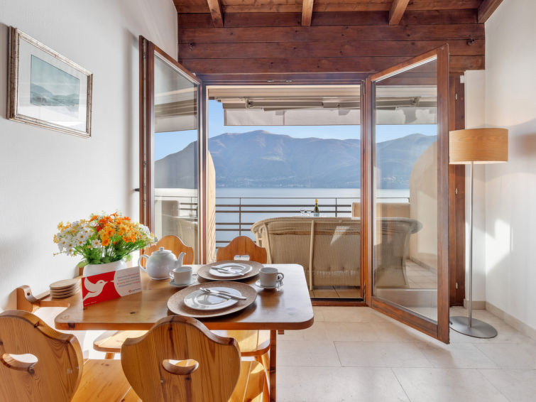 interhome-Brissago White