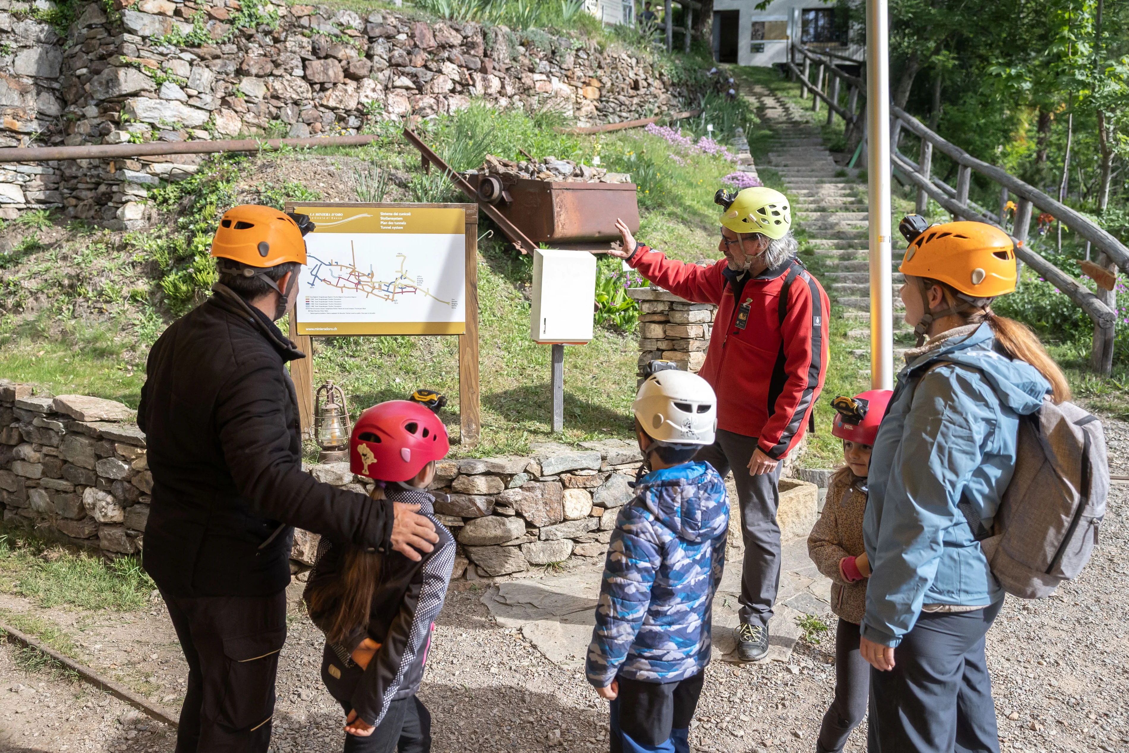 mys-Visita della Miniera d’Oro di Sessa-Costa-Miniera d'oro di Sessa