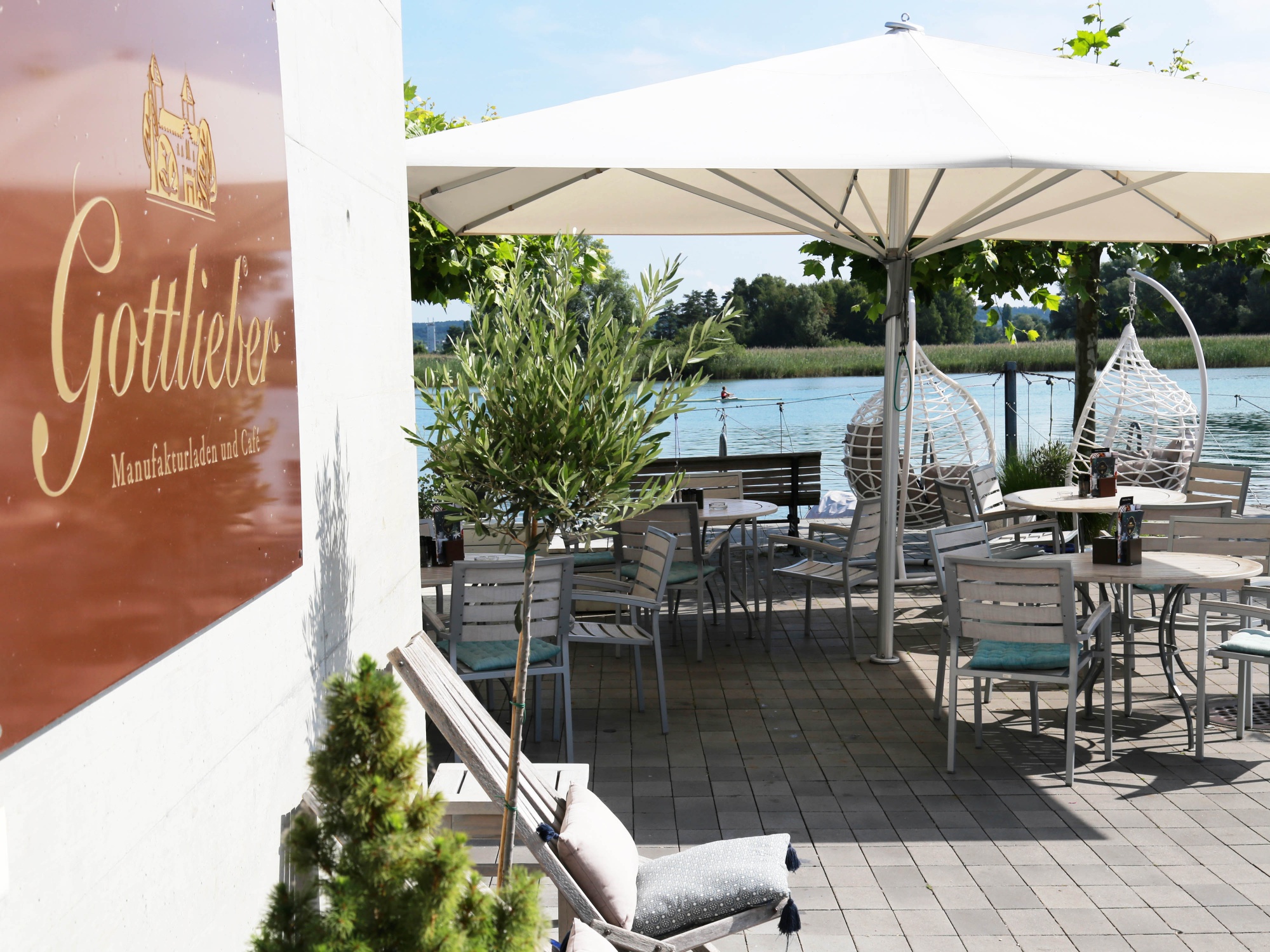 Gottlieber Café & Manufactory Shop