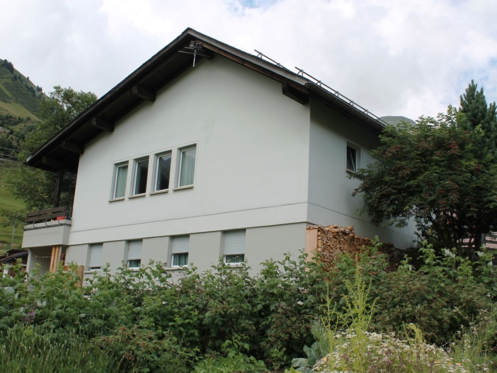 interhome-Tgèsa Moser Poltera, (Camischolas/Sedrun), 188.01