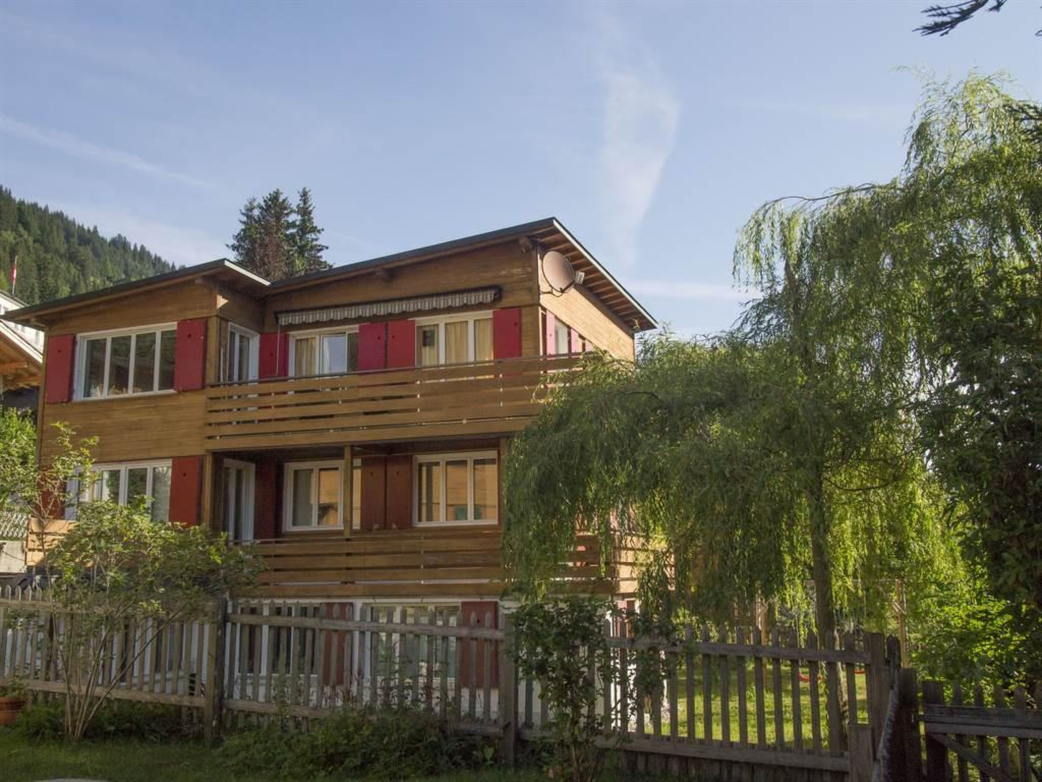 interhome-Chalet Azeno OG Appartement/Fewo, Dusche und Badewanne, 2 Schlafräume