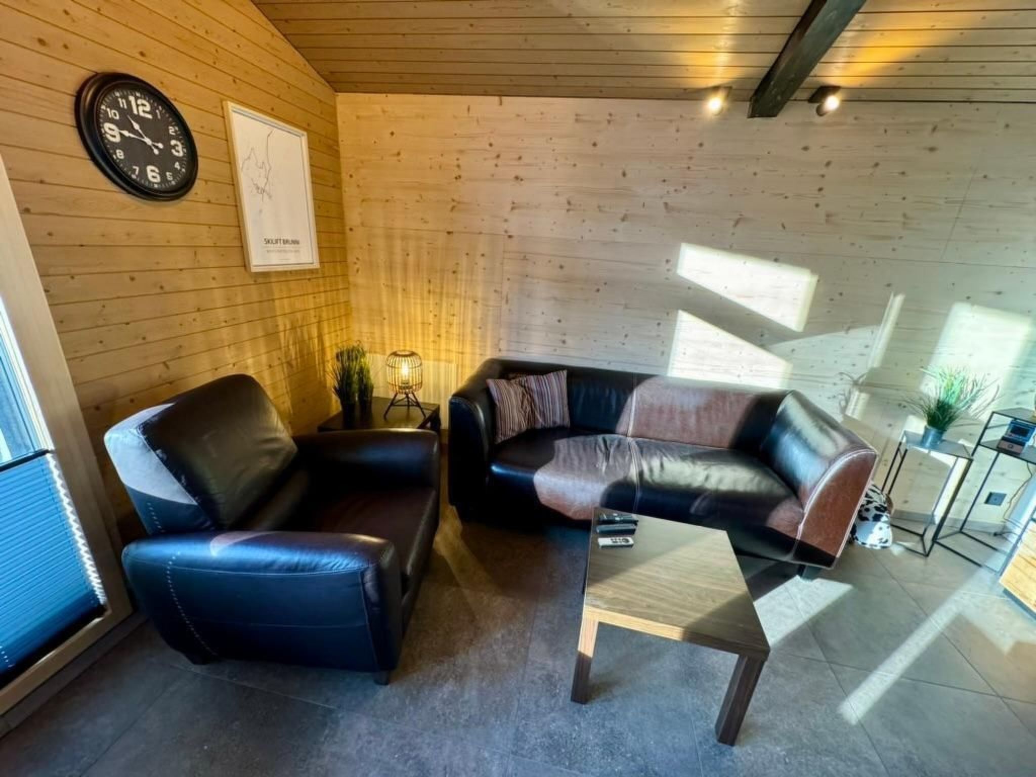 interhome-Brunni-Alpthal direkt an den Mythen-Bergen