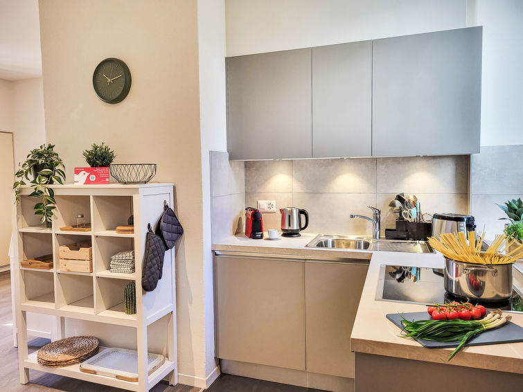 interhome-White Locarno Apt.1