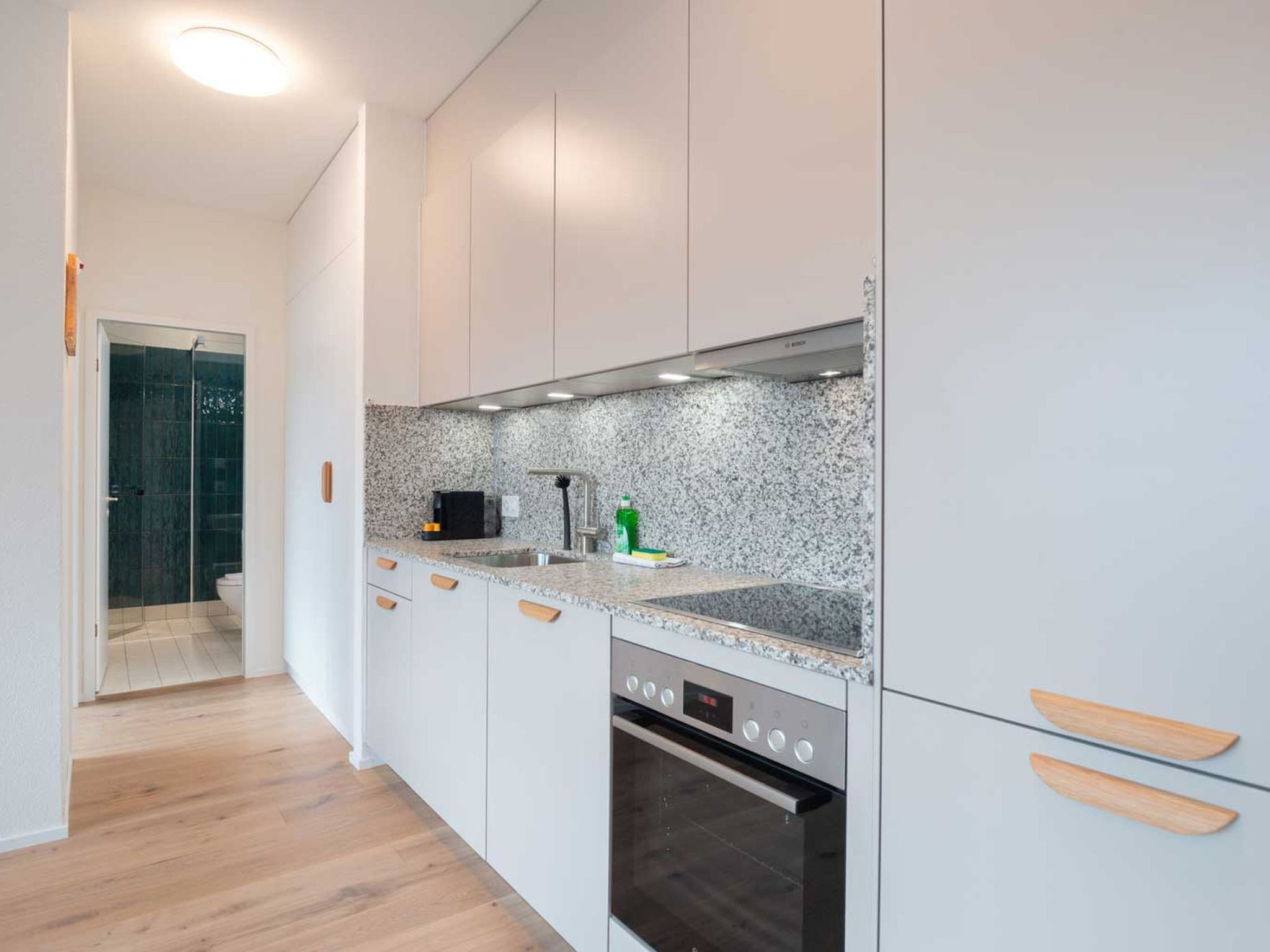 interhome-ZH Yellow 4- Letzigrund HITrental Apartment