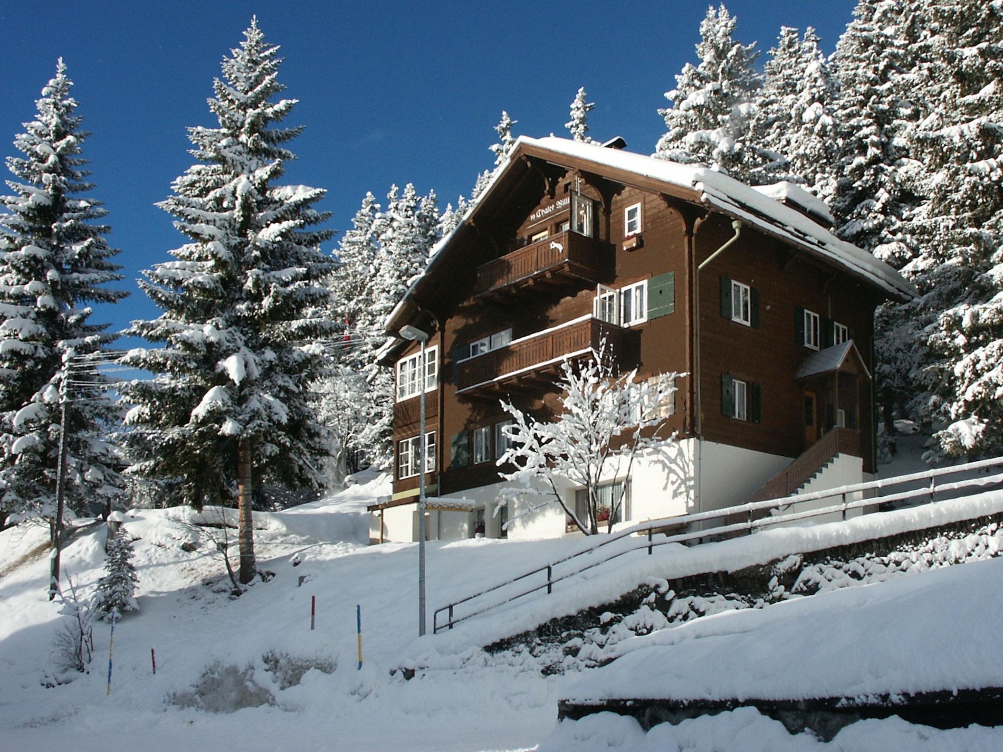 interhome-Chalet Willi-1.OG Appartement/Fewo, Dusche und Bad, WC, 9-Bettwohnung