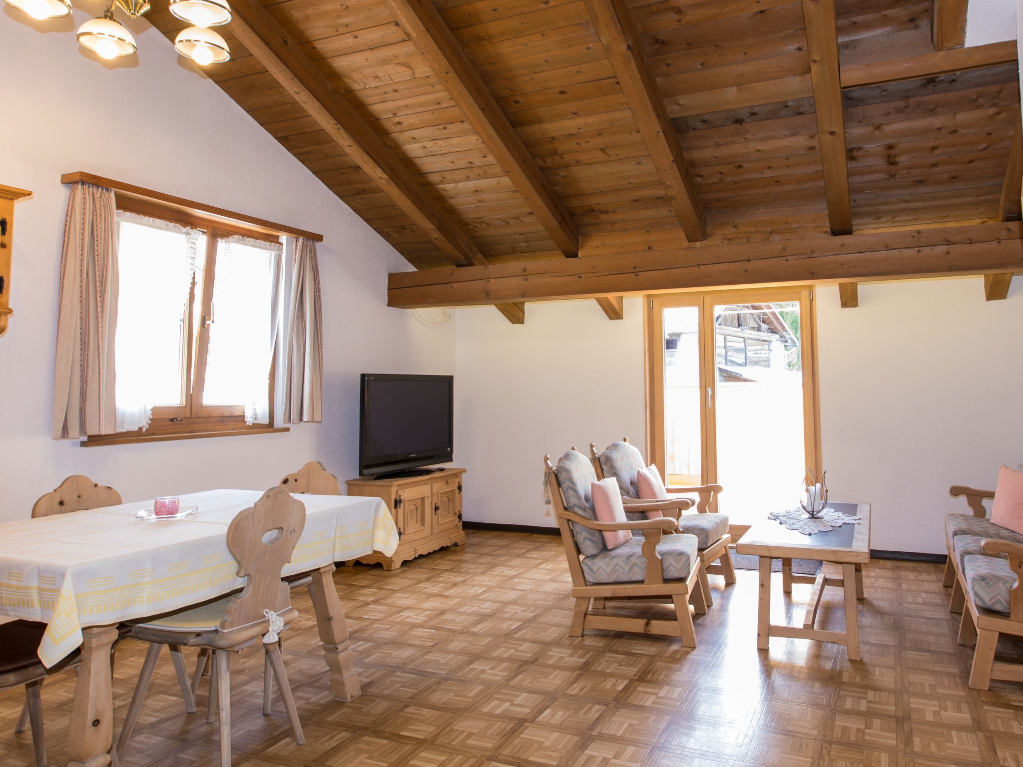 interhome-Mundaditschas, (Sta. Maria - Santa Maria Val Müstair)
