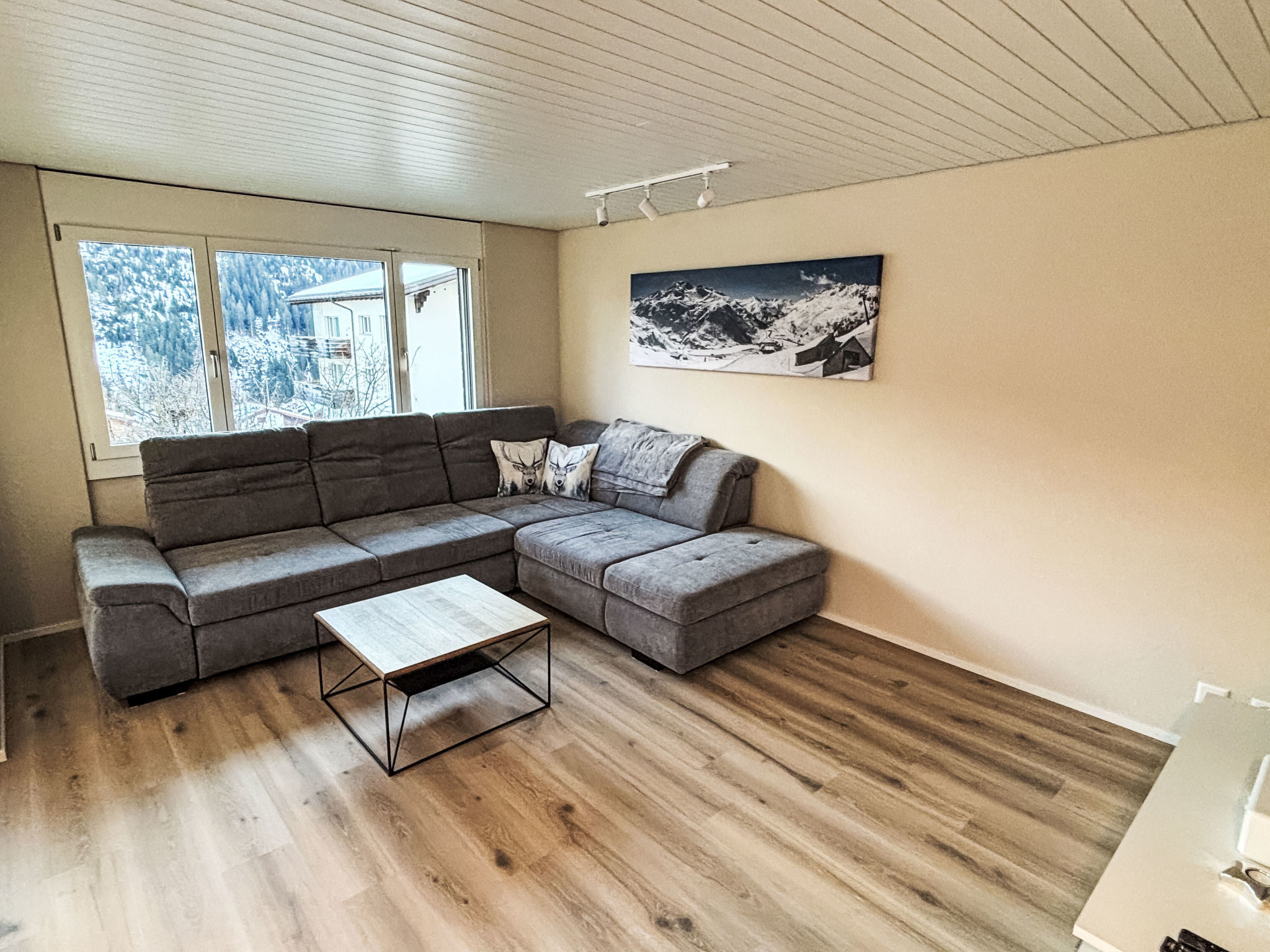 interhome-Vacation rental - Tgesa Palits
