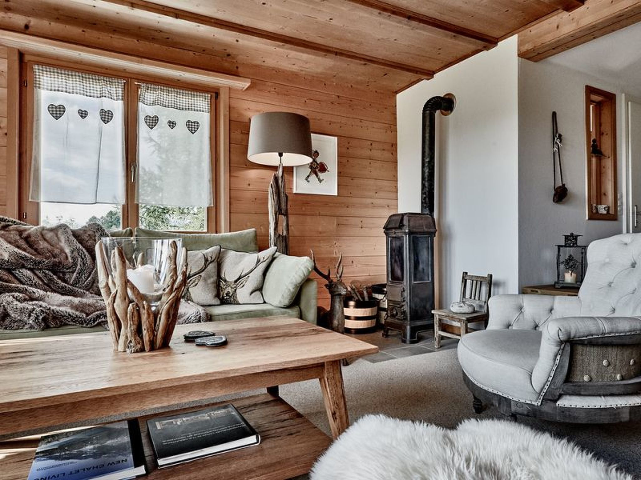 interhome-Chalet Lieuretta da Tscharfs, (Feldis),