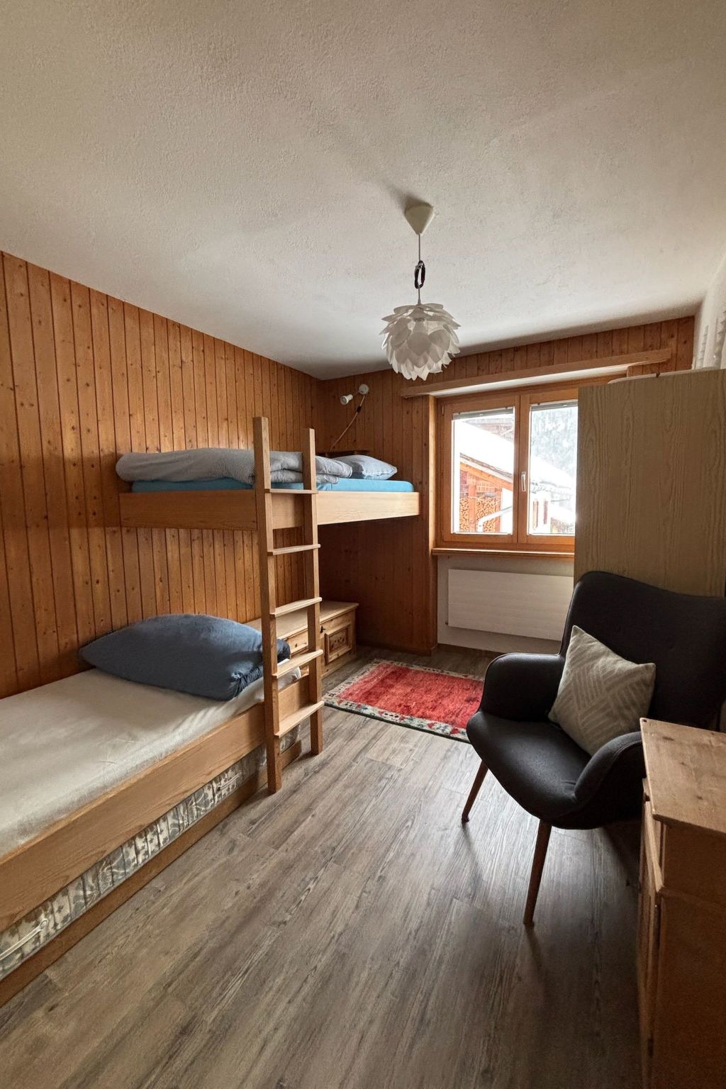 interhome-Tgèsa sil crest Hitz, (Rueras/Sedrun), 677.01