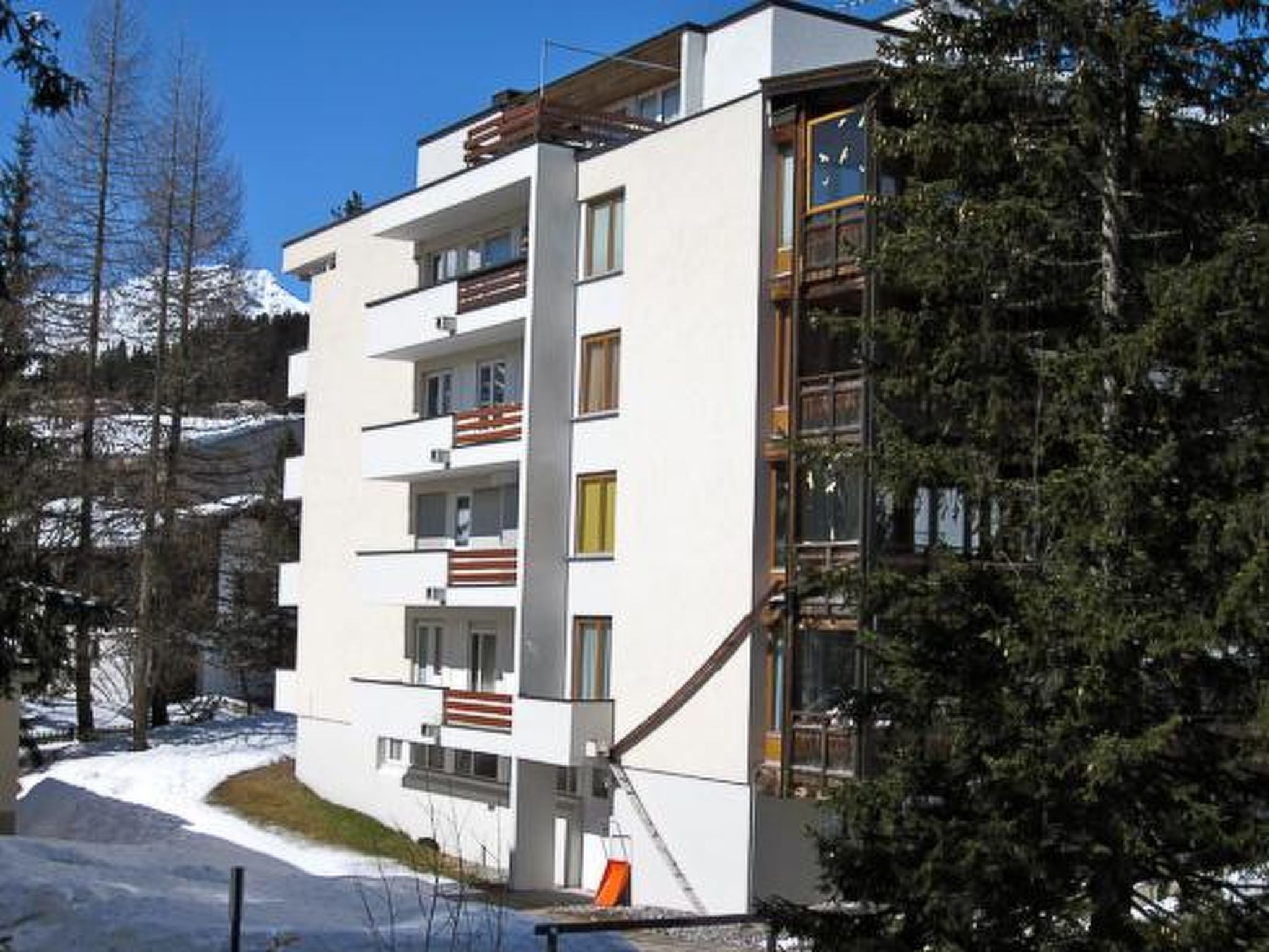 interhome-Luegisland Wohnung Salietti Appartement/Fewo, Dusche oder Bad, WC, 8-Bettwohnung