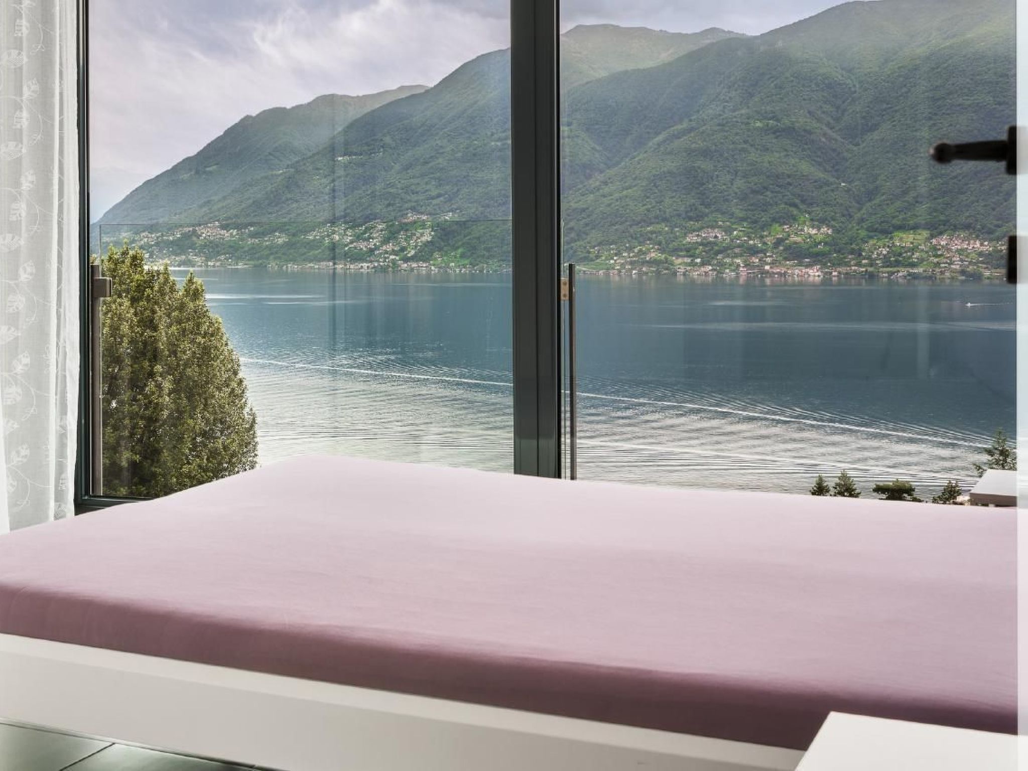 interhome-Apt. "Panoramico" mit bombastischem See- & Bergblick