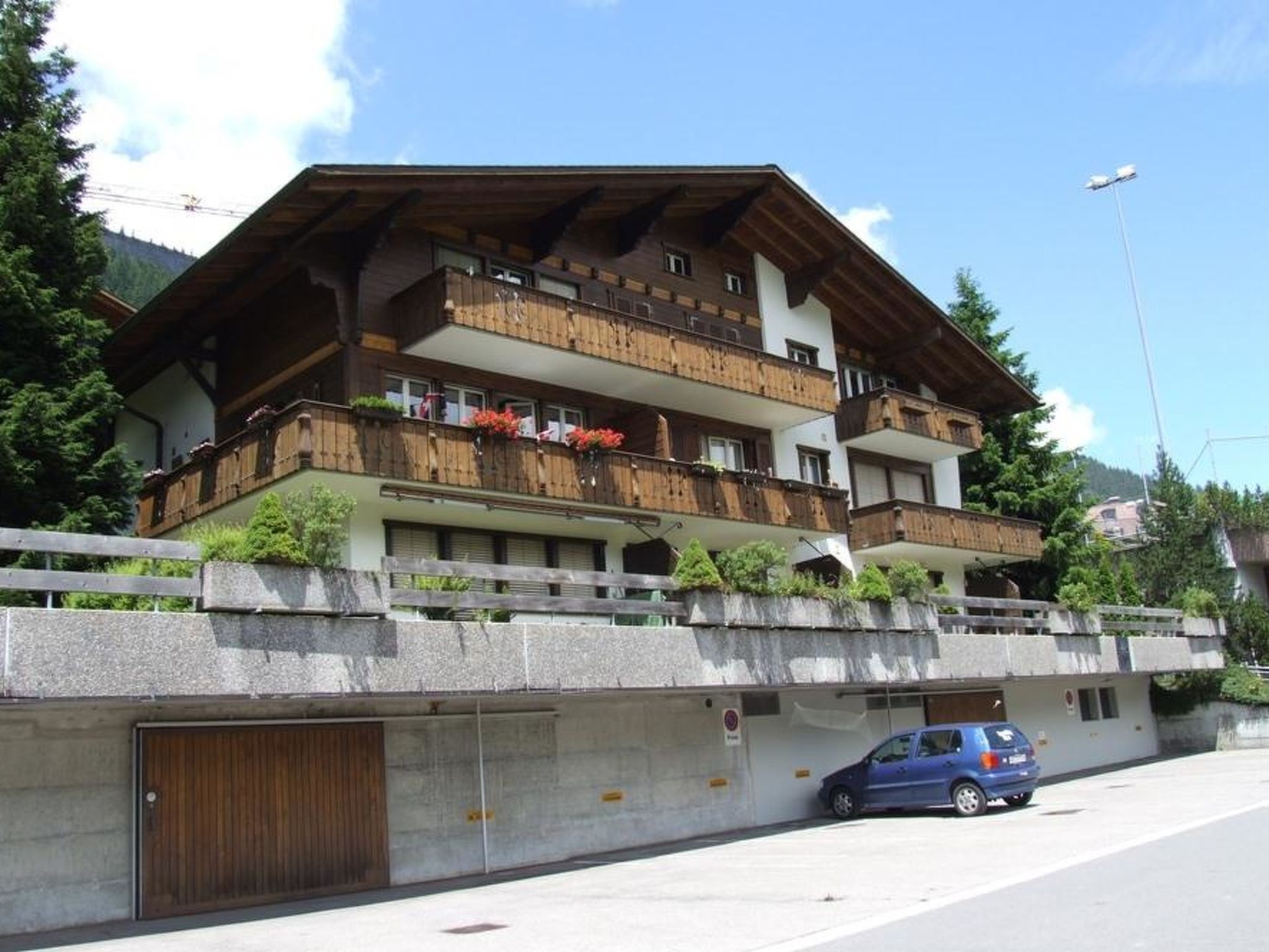 interhome-Helios 2. Stock Appartement/Fewo, Bad, WC, 2 Schlafräume 3-Zimmerwohnung
