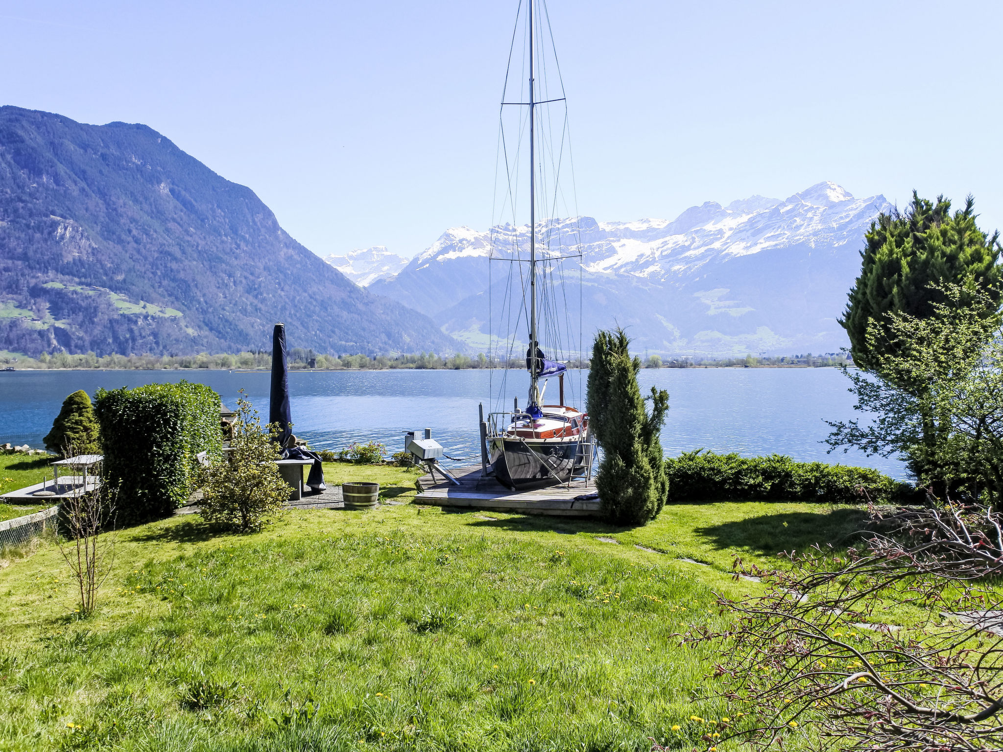 interhome-Bolzbach mit Seeanstoss