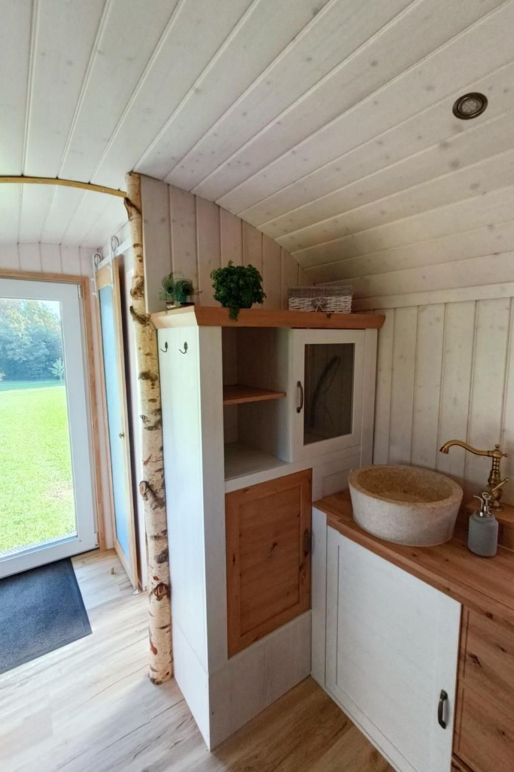 interhome-Zirkuswagen vom Sommerhof