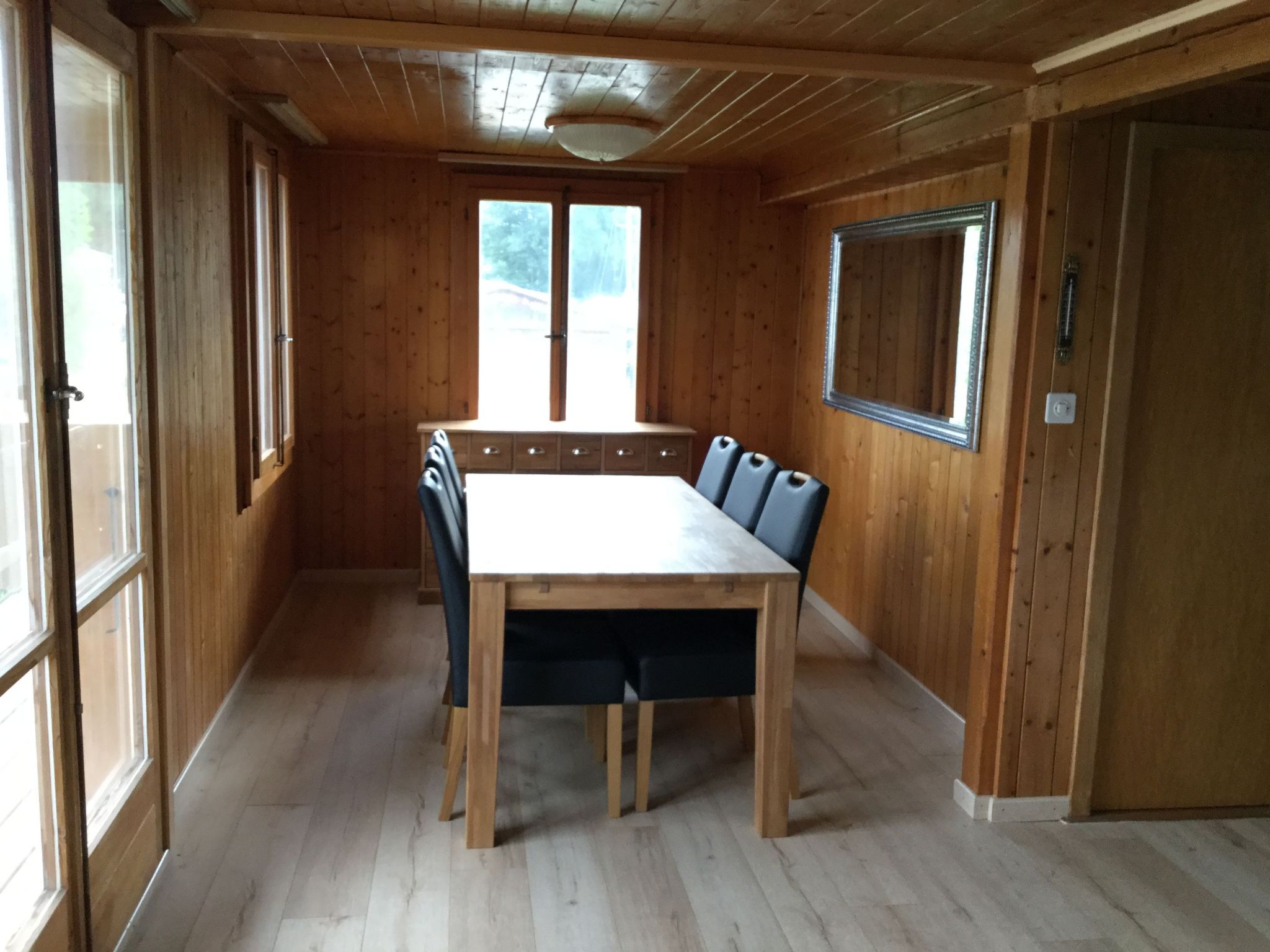 interhome-Chalet in der Nähe des Sees 3 Minuten zu Fuß entfernt