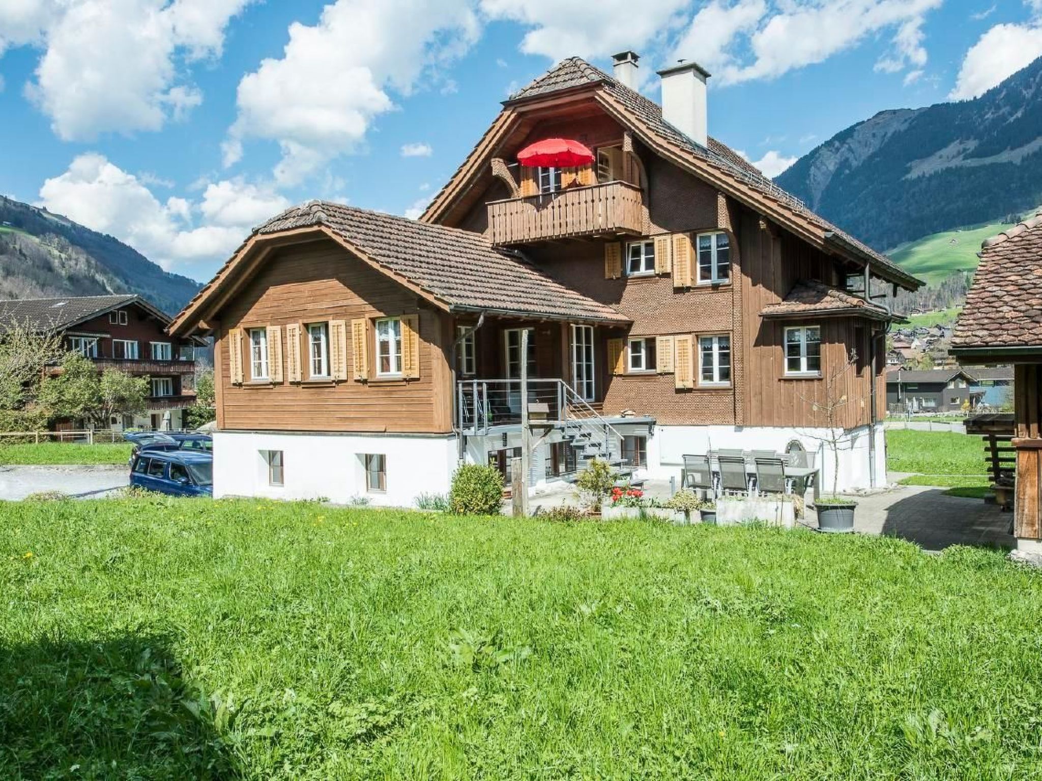 interhome-Sonnige Dachwohnung im schönen Lungern