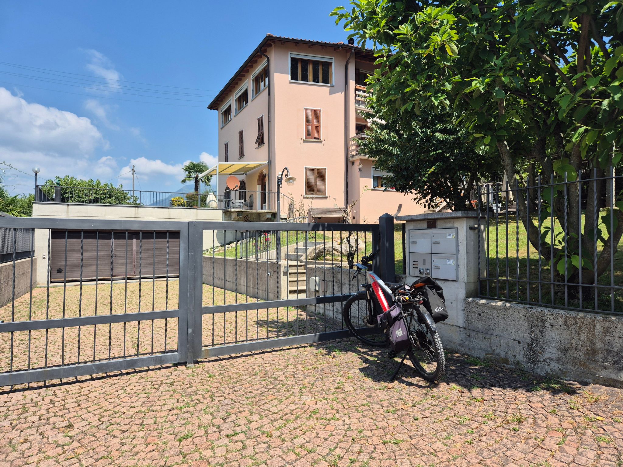 interhome-Executive mit 6 Schlafzimmern und 2 Bädern