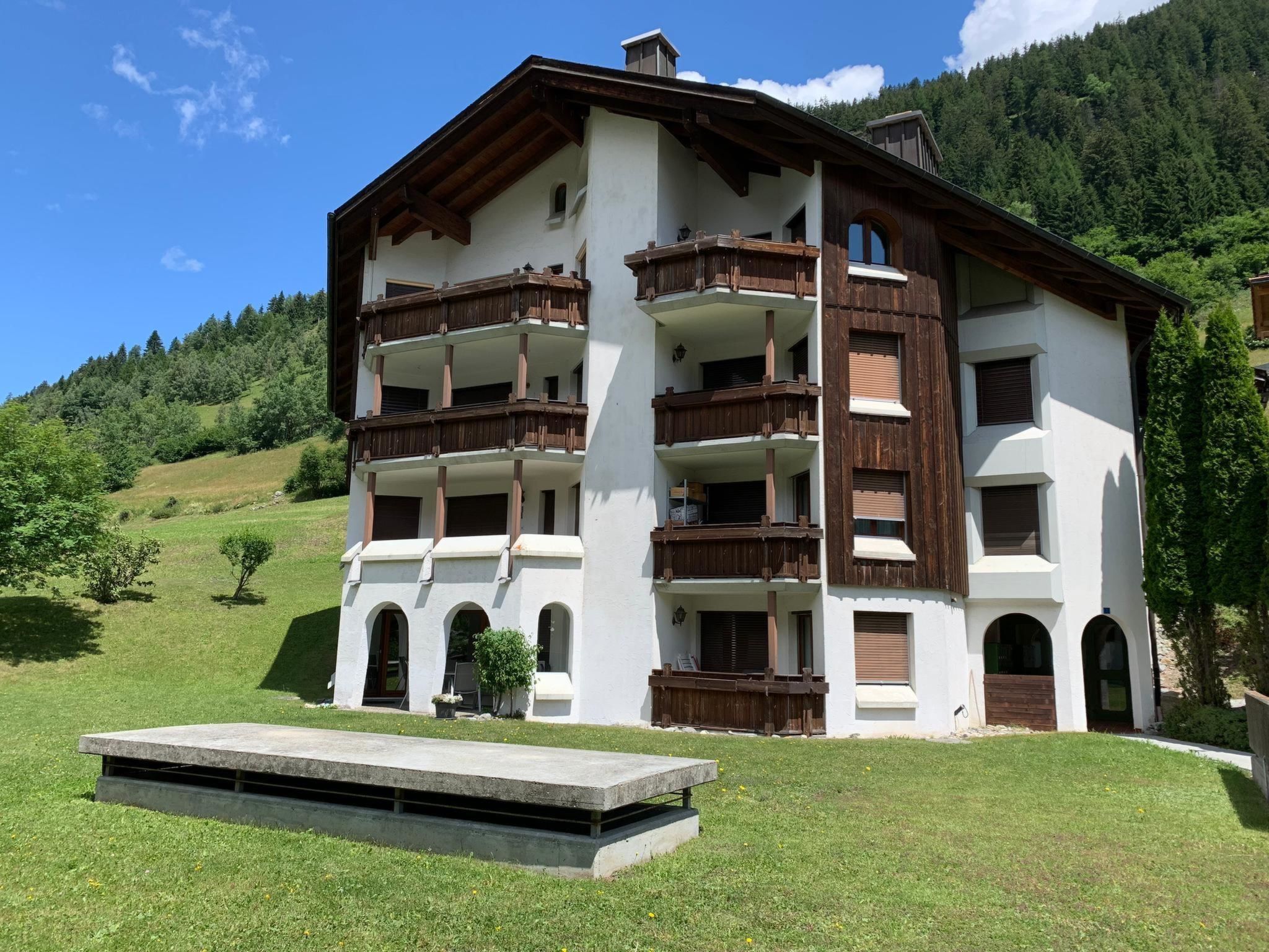 interhome-Cadras 10 Appartement/Fewo, Bad, WC, 2 Schlafräume 3 Zimmerwohnung - 4 Betten