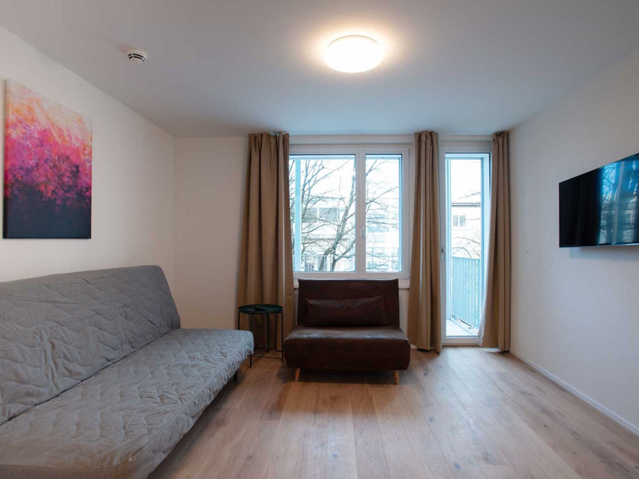 interhome-ZH Pink 1 - Letzigrund HITrental Apartment