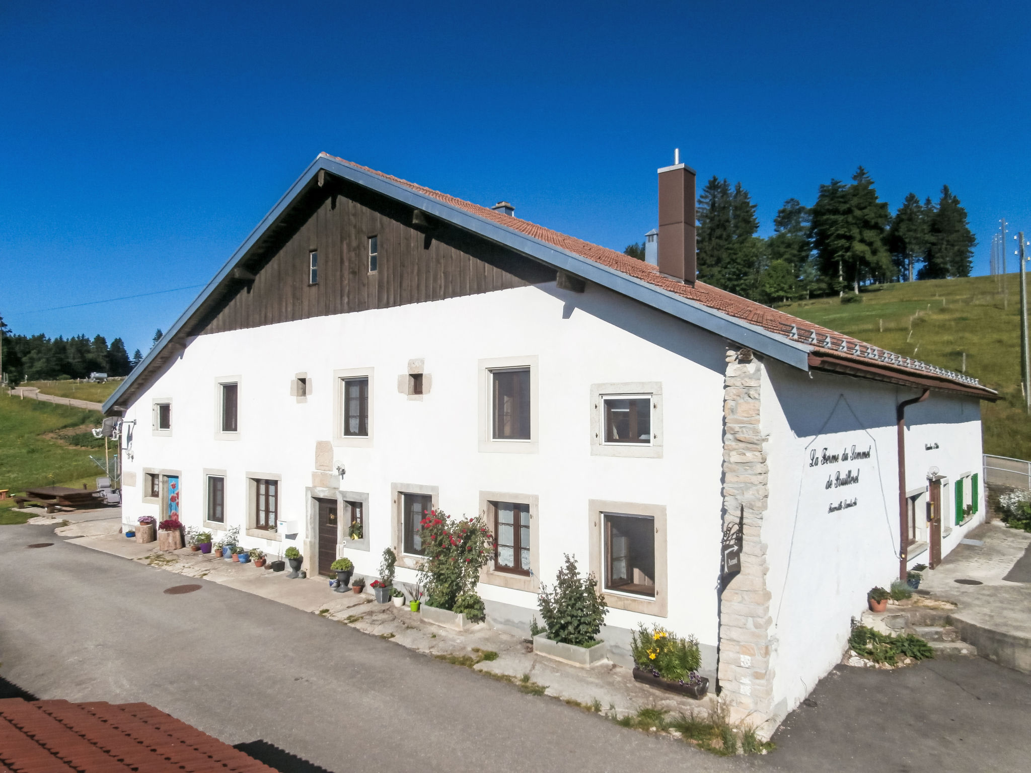interhome-La ferme du sommet de Pouillerel