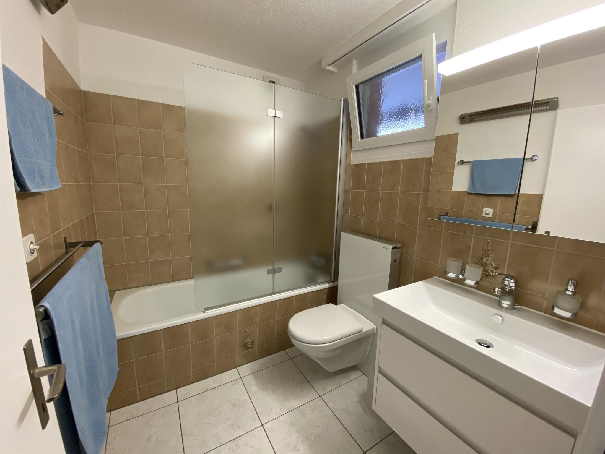 interhome-Talstrasse 22 App 13 Appartement/Fewo, Dusche oder Bad, WC 3½-Zimmerwohnung