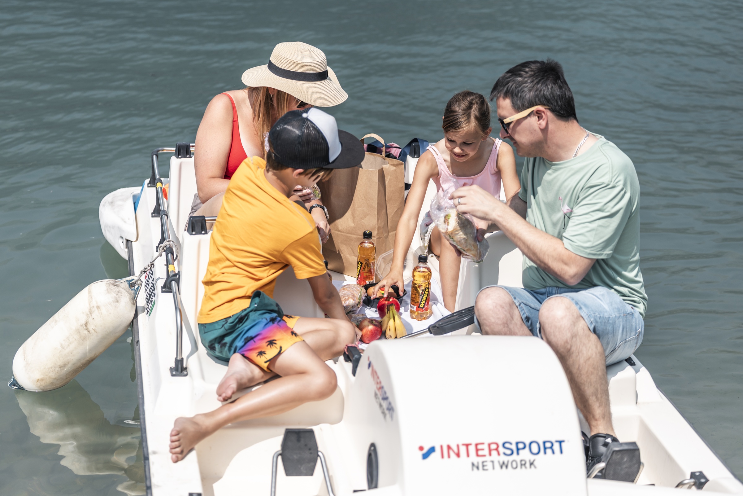 mys-Pedalo-Picknick auf dem Walensee-import_7aed35c6-92a2-4daa-a8b7-9347deb2773e.jpg