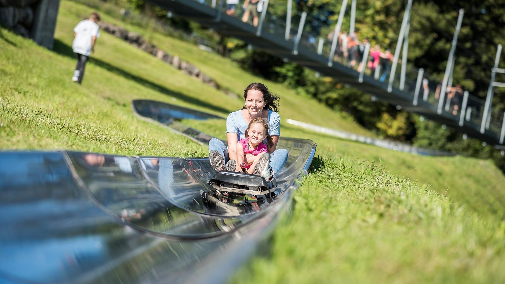 Rodelbahn auf dem Sattel-Hockstuckli / Voralpen-Express, SOB