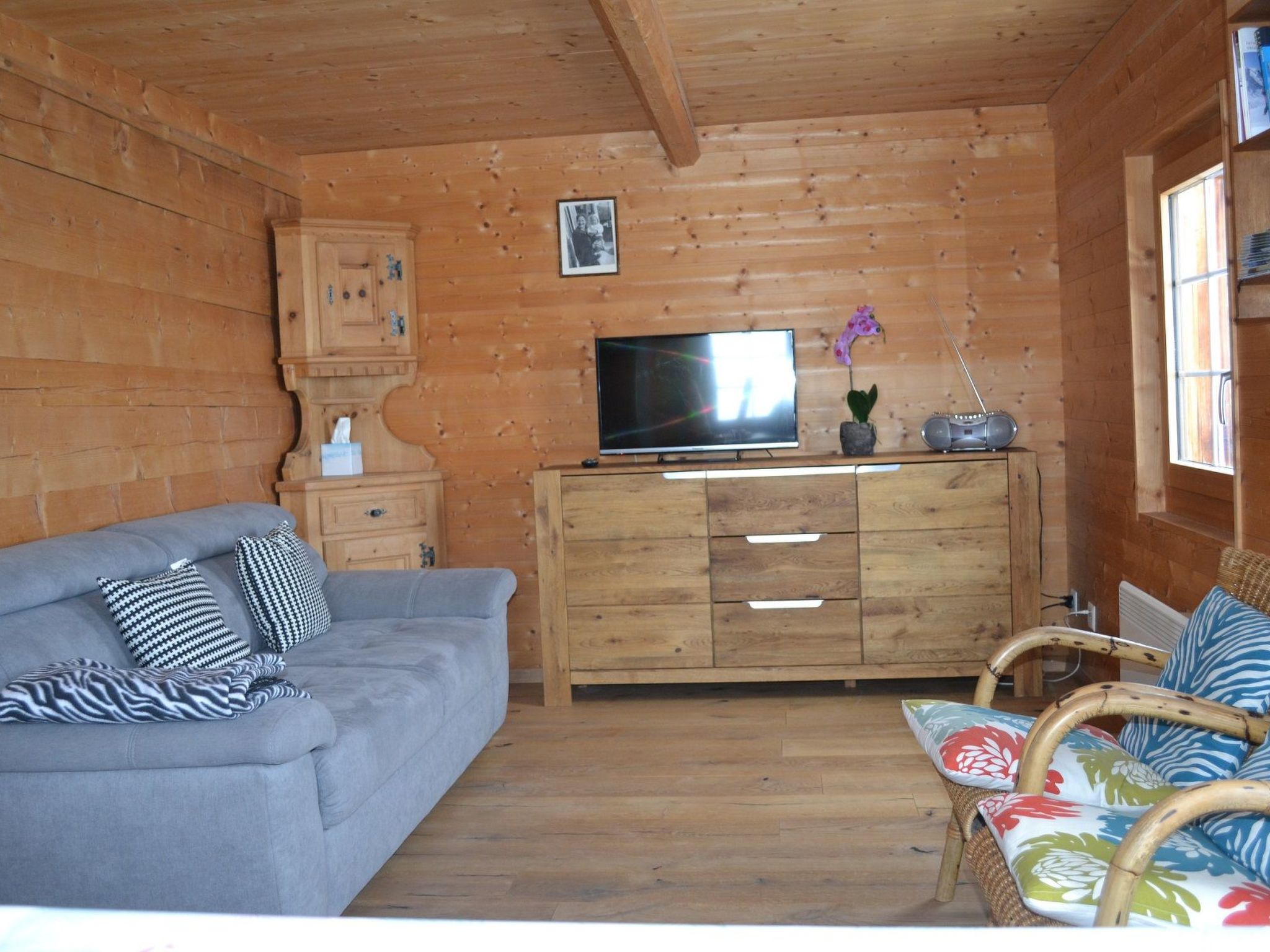 interhome-Berghütte Chalet Canischauna, Waltensburg, (Waltensburg/Vuorz), 58007B