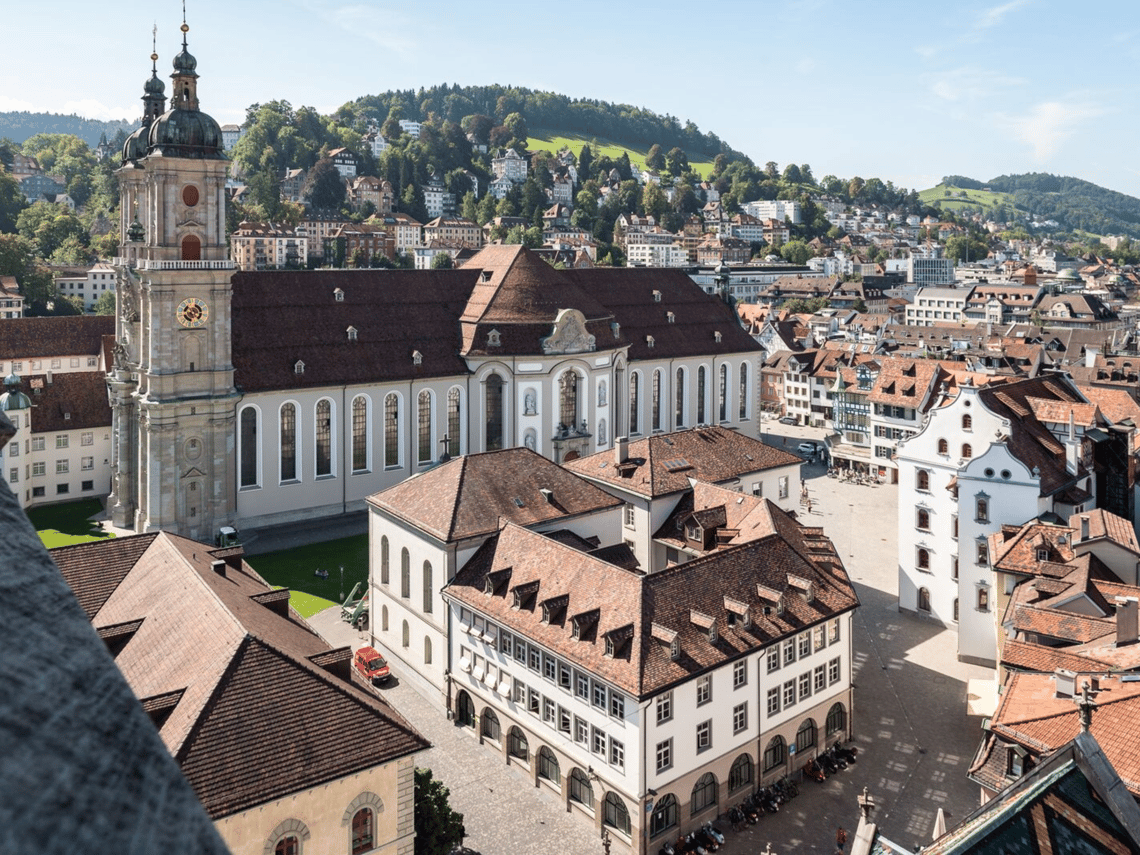 voralpen-express-herbst-stiftsbezirk-stgallen-5.png