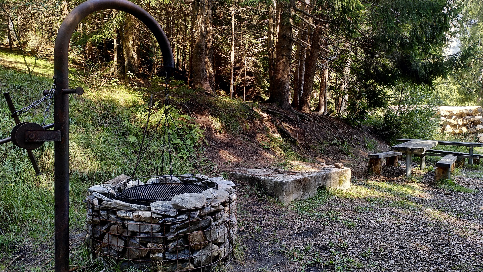 Rongellen fireplace