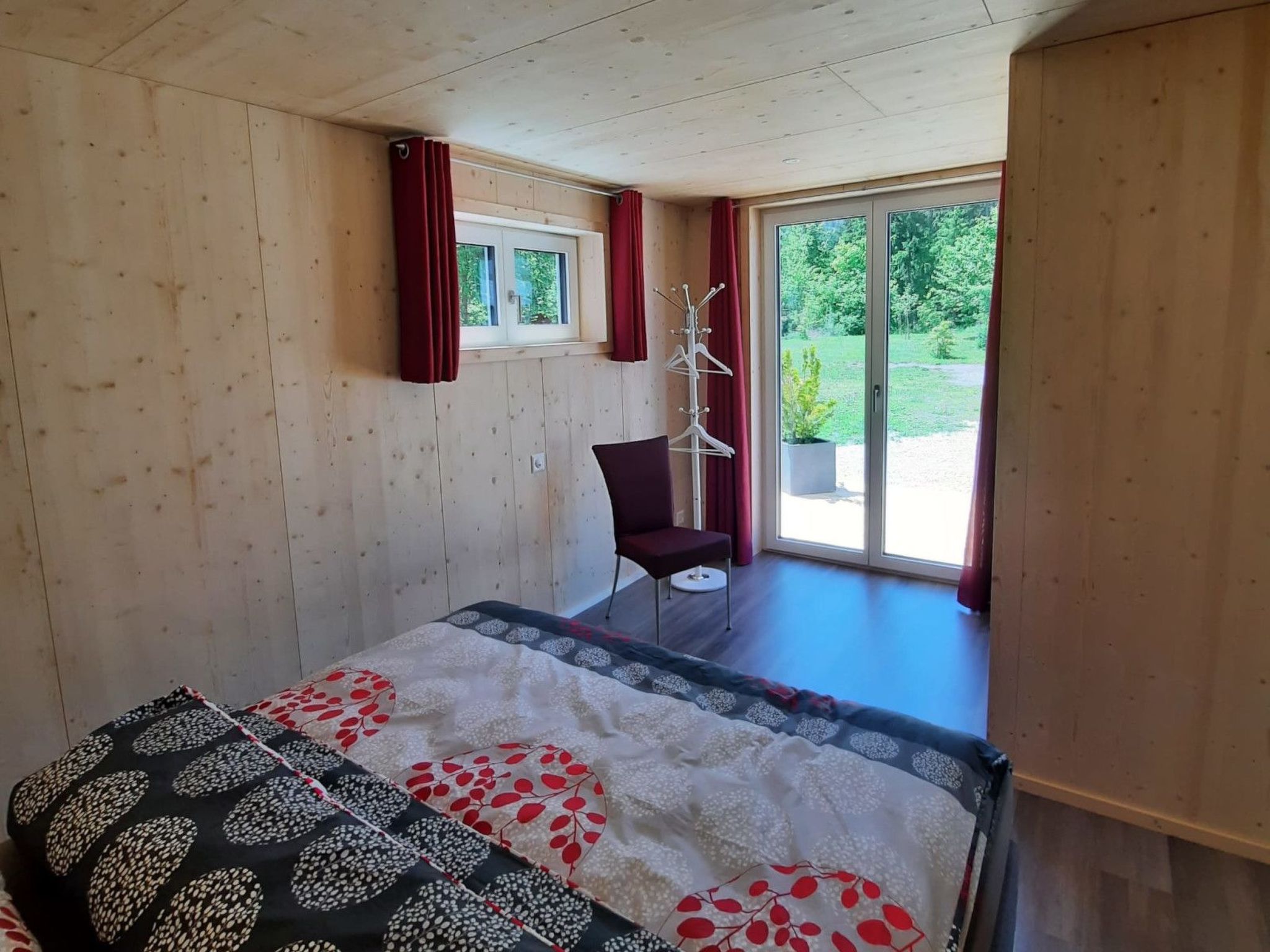 interhome-Ferienwohnungen Aktien 11, (Sils i.D.),