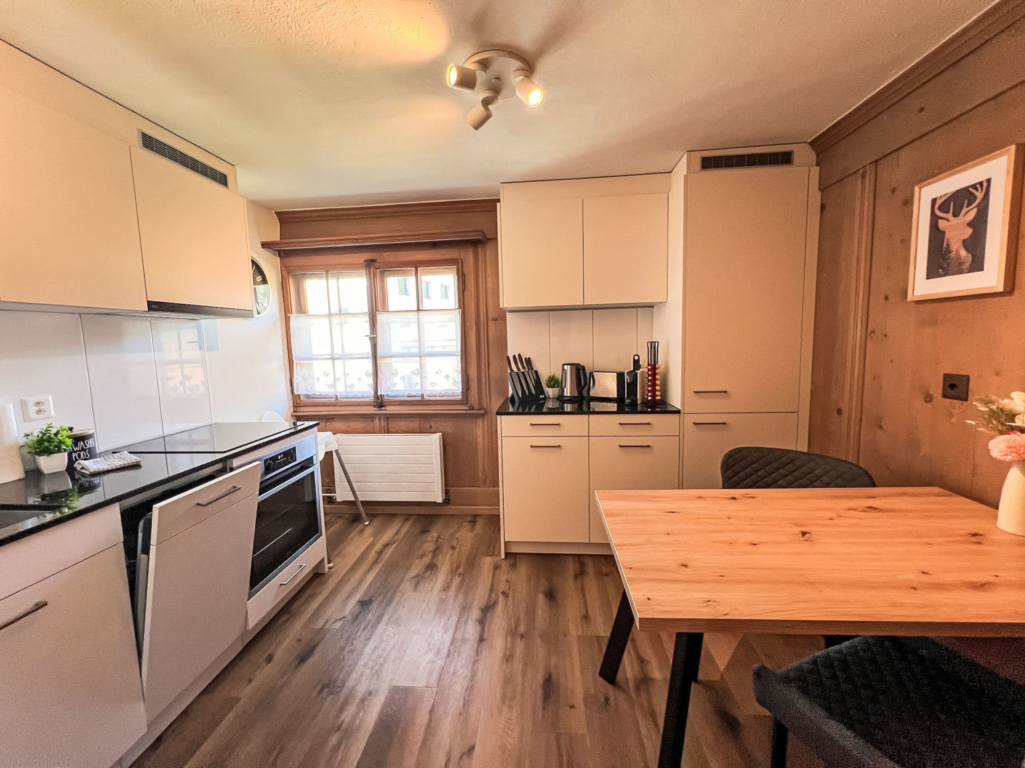 interhome-Edelweiss-Stube