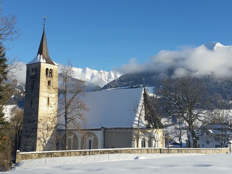 Kirche Sogn Vintschegn in Pleif, Vella