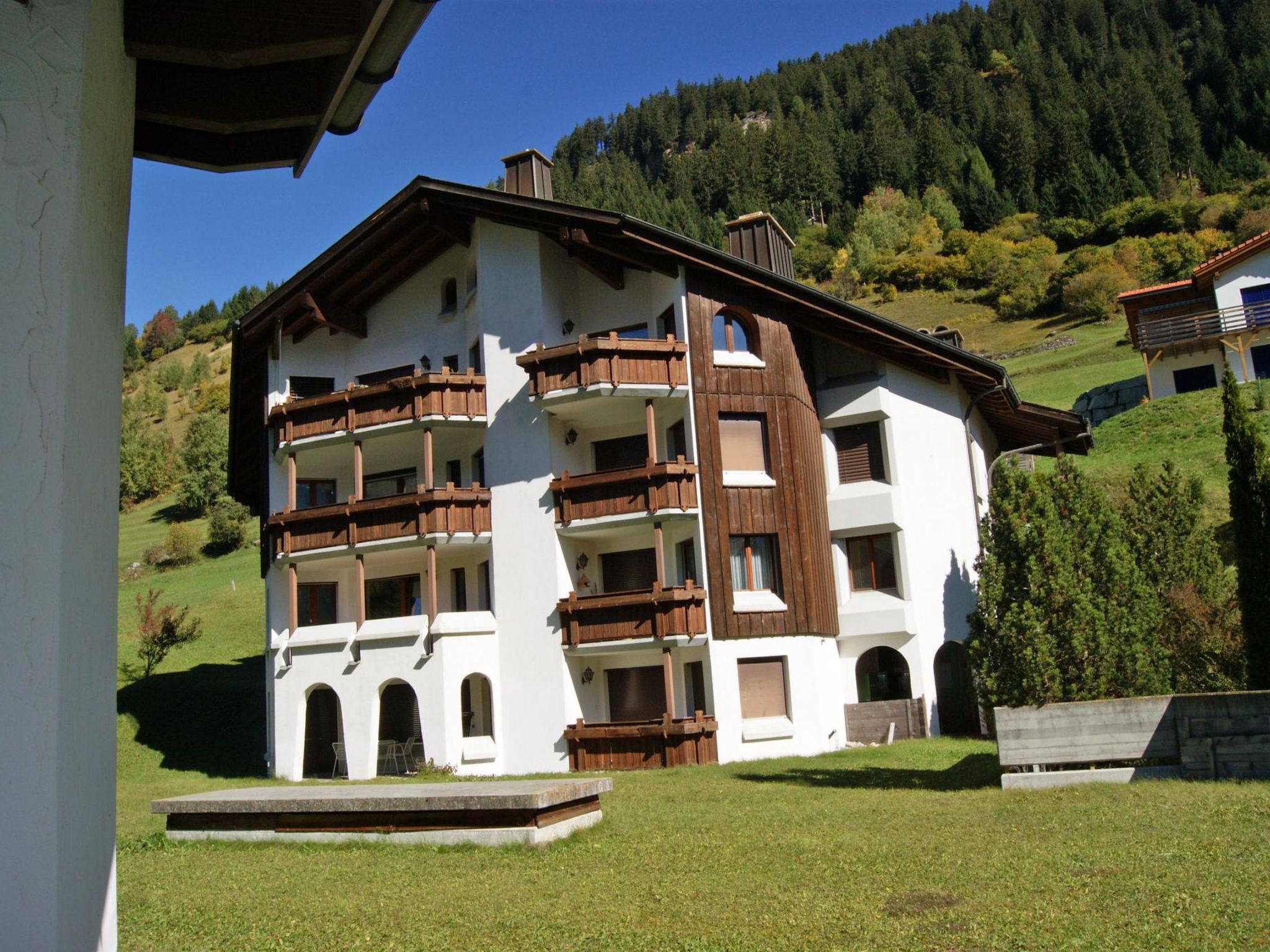 interhome-Cadras 23 Appartement/Fewo, Bad, WC, 1 Schlafraum 2 Zimmerwohnung - 4 Betten