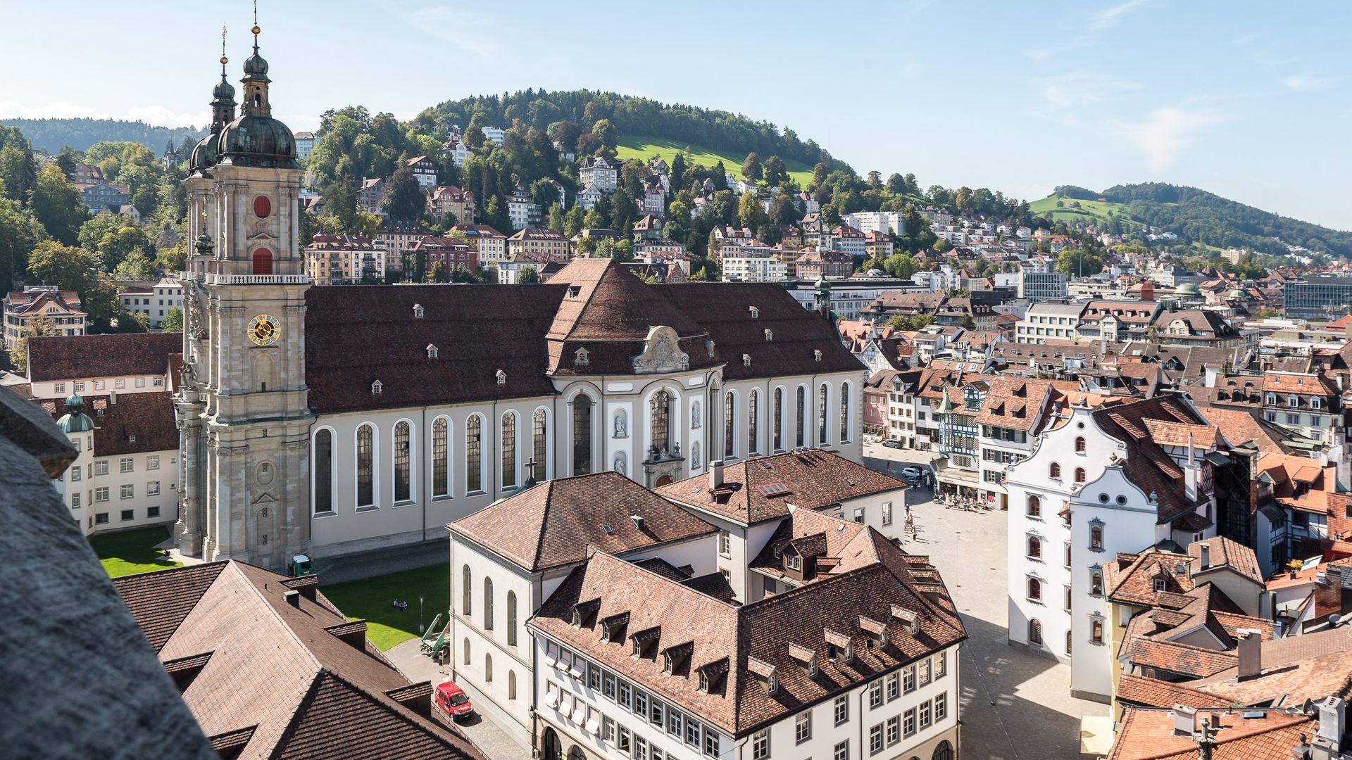 Complesso abbaziale di San Gallo con cattedrale barocca e centro storico – sito patrimonio mondiale dell’UNESCO nel cuore della città.