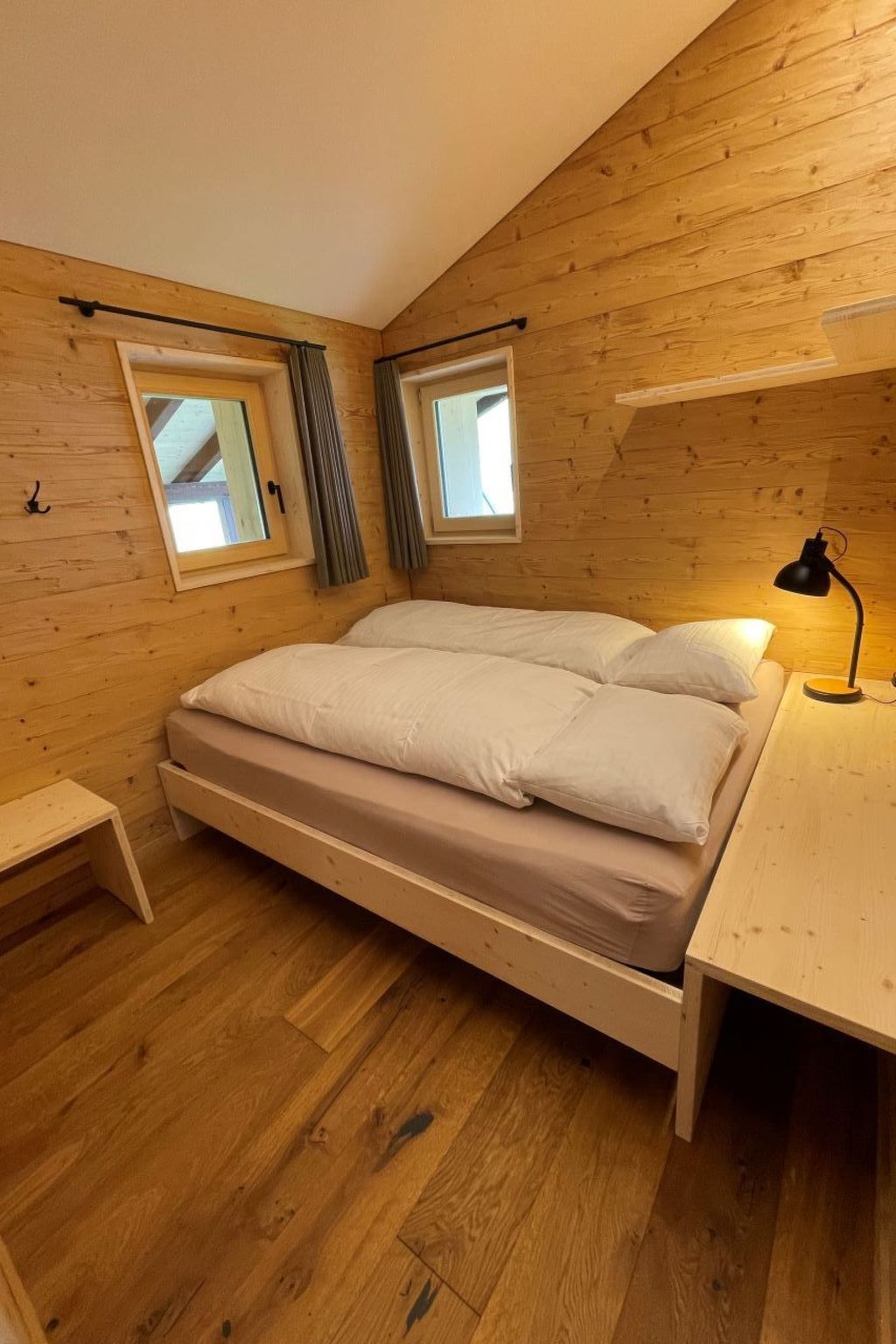 interhome-Ferienwohnungen JHS, (Seewis),