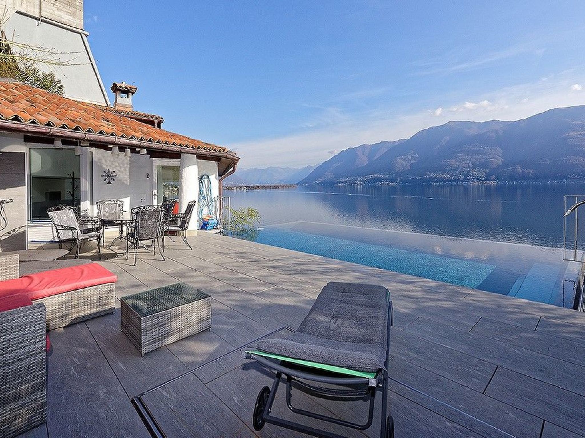 interhome-Casa Rondine