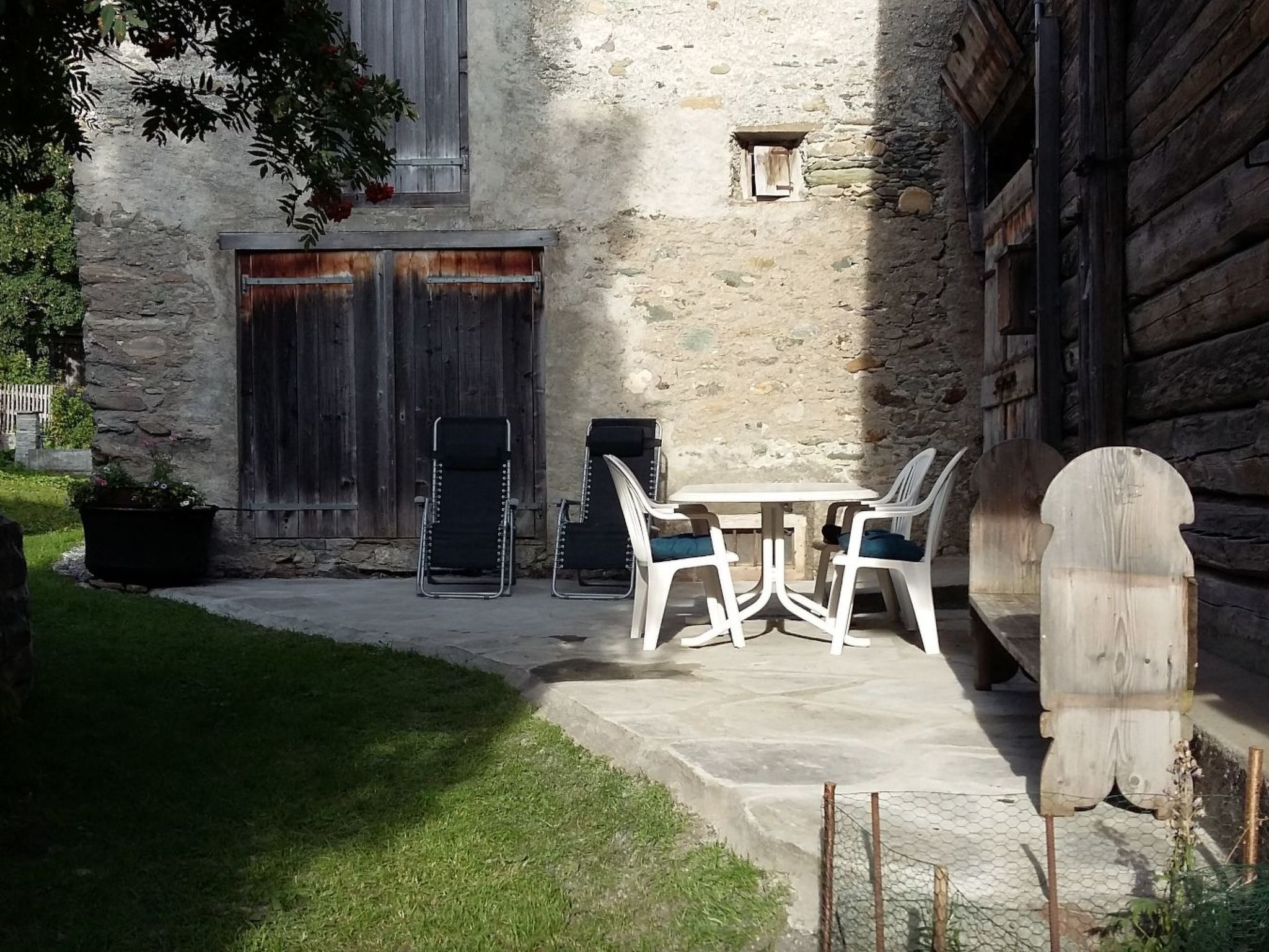 interhome-Ferienwohnungen im Schloss, (Nufenen),