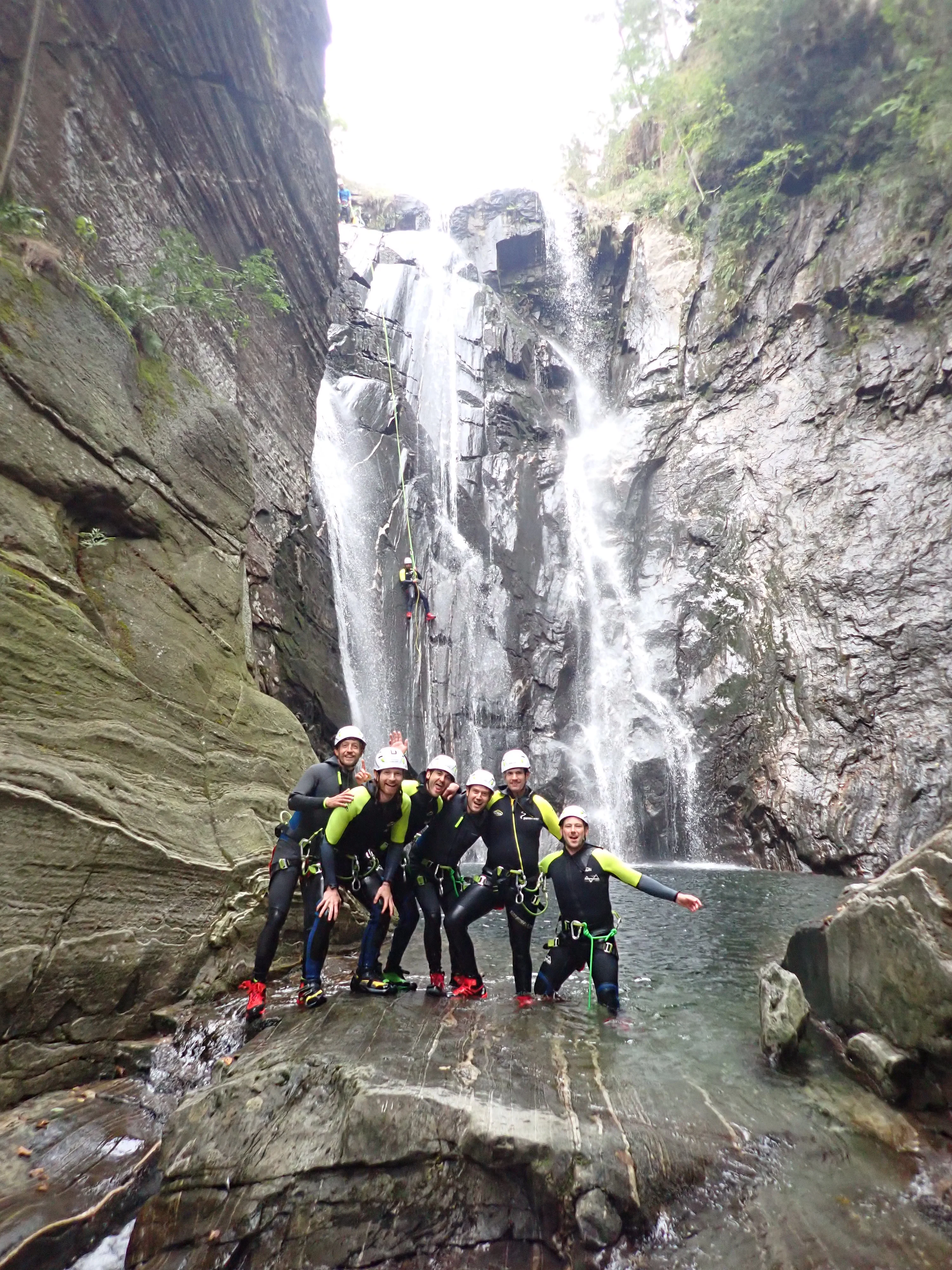 mys-Canyoning nella Valle Grande (Valle Maggia) con purelements -Canyoning Val Grande Wasserfall