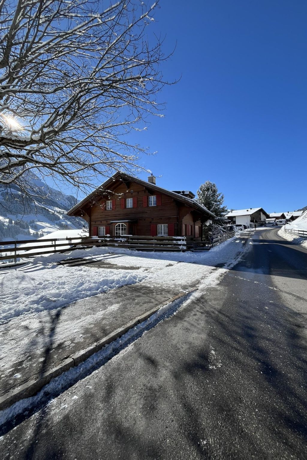 interhome-Chalet Sunneschy DG Appartement/Fewo, Dusche und Bad, WC, 2 Schlafräume