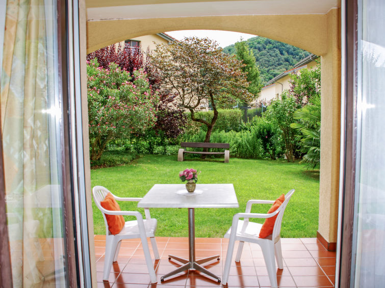 interhome-Residenza Parcolago Apt 018 mit Garten