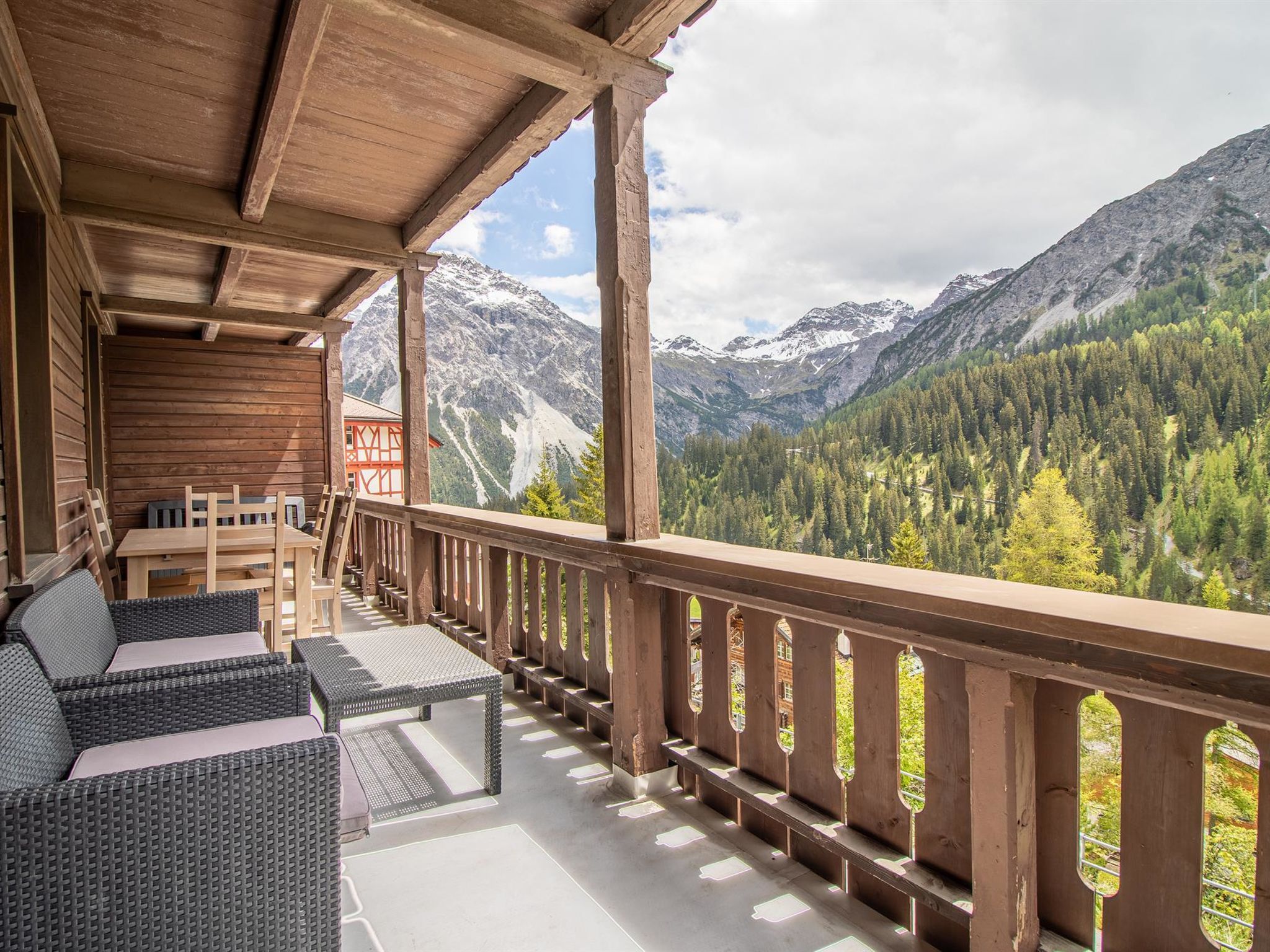 interhome-Weisshorn-Apartment by Arosa Holiday Appartement/Fewo, Bad, WC, 6-Bettwohnung