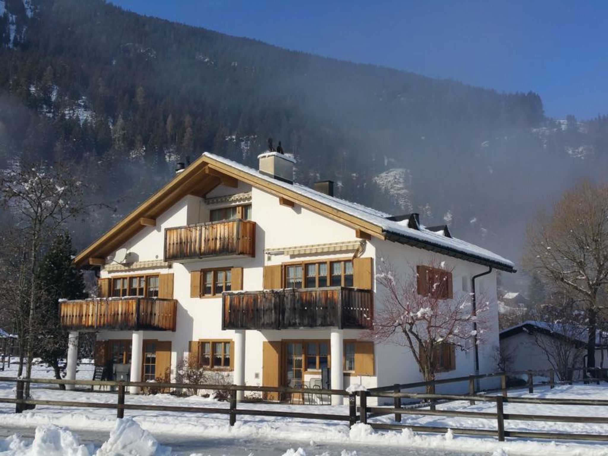 interhome-Ferienhaus Muntschi, (Andeer),